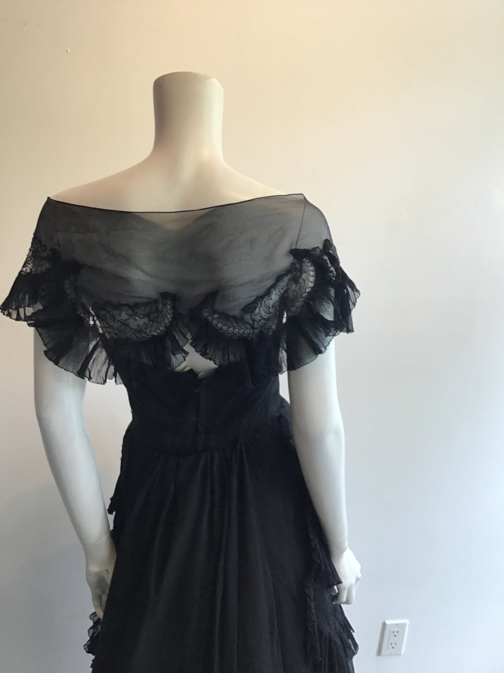 1950s Harvey Brenin Black Organza and Lace Cocktail Dress Size 6