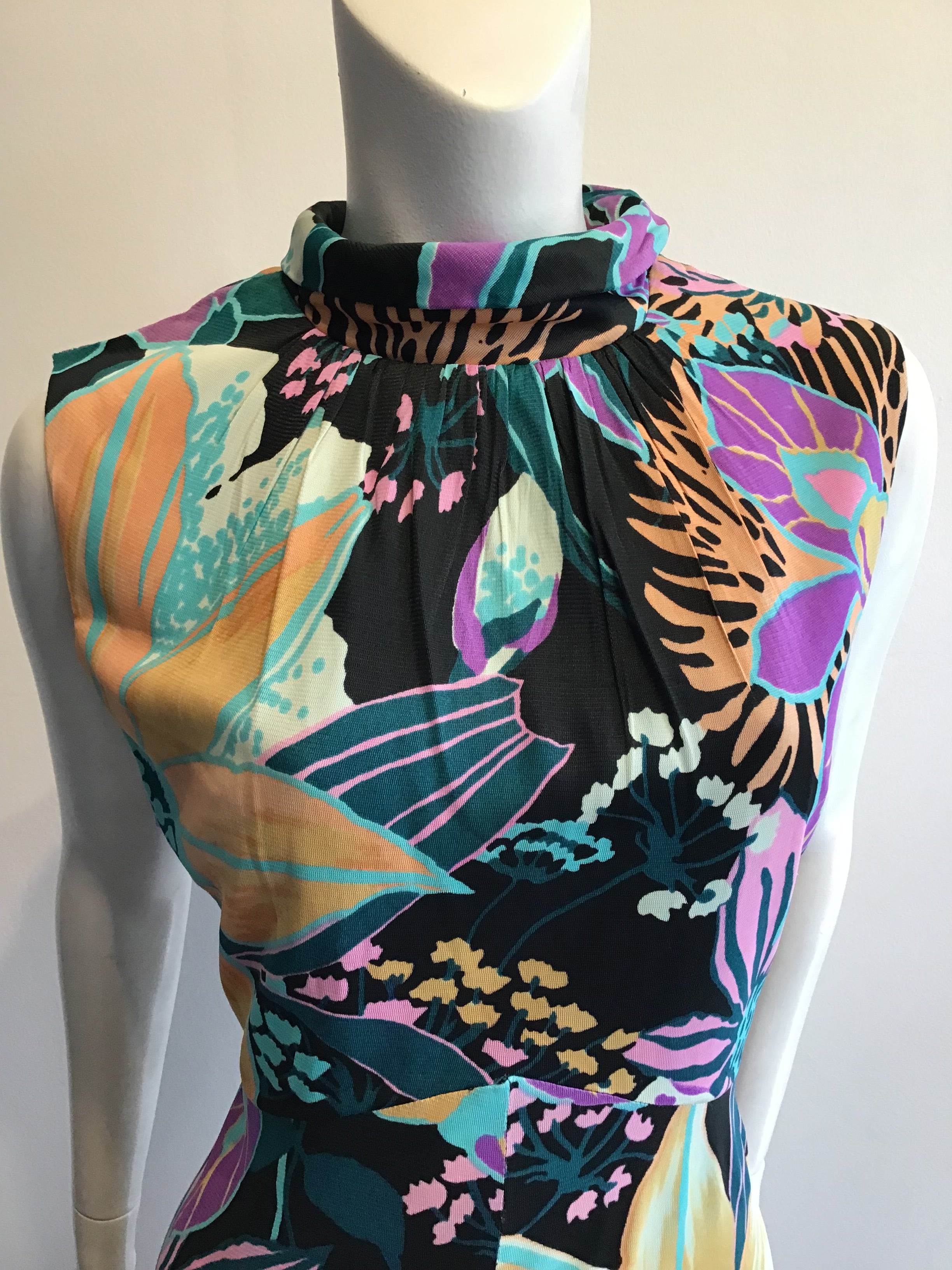 1970’s Black Floral Mock Turtleneck Polyester Maxi Dress Size 8/9