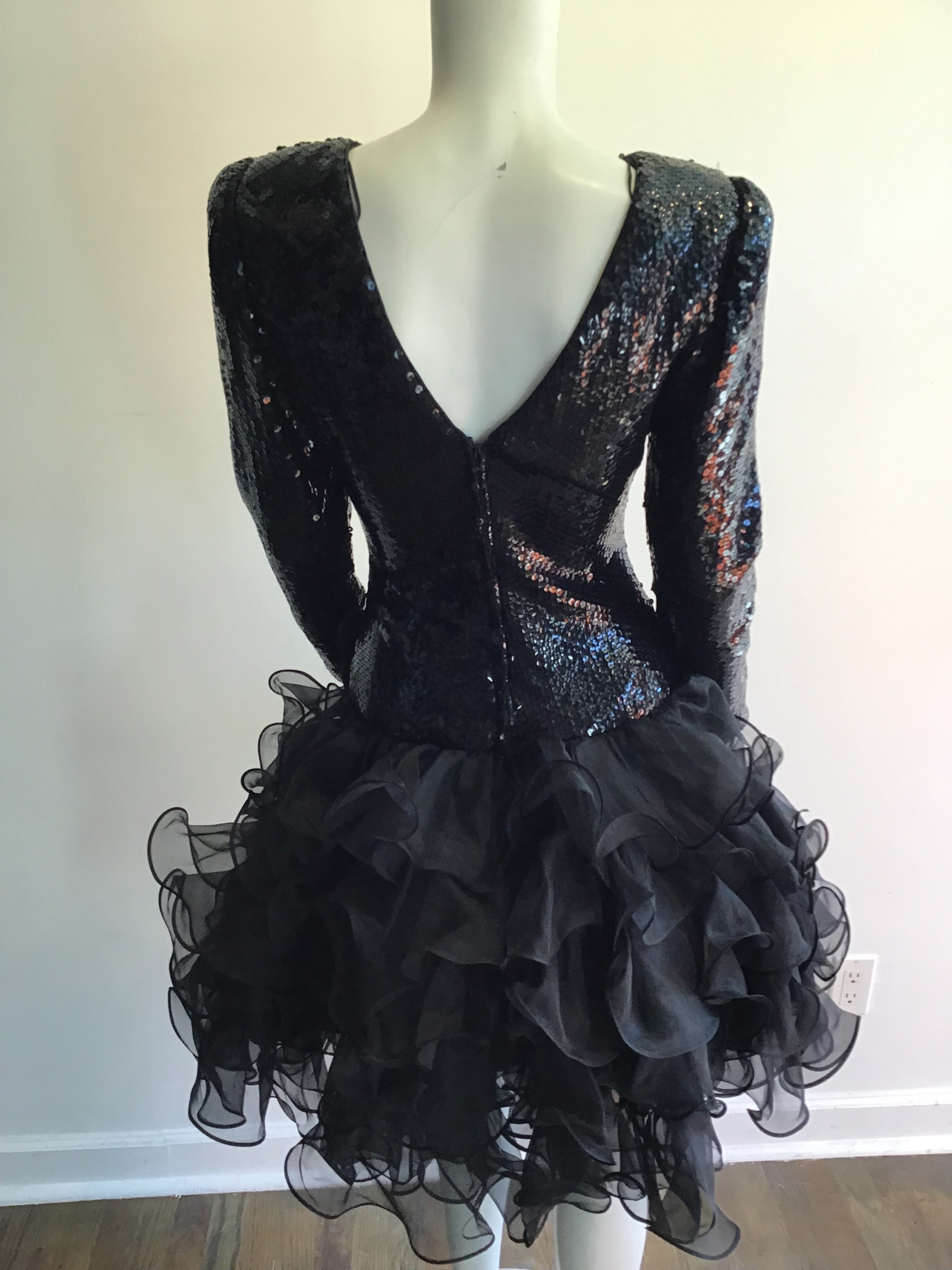 1980’s Black Sequined and Crepe After Dark by Julie Duroché Size 4