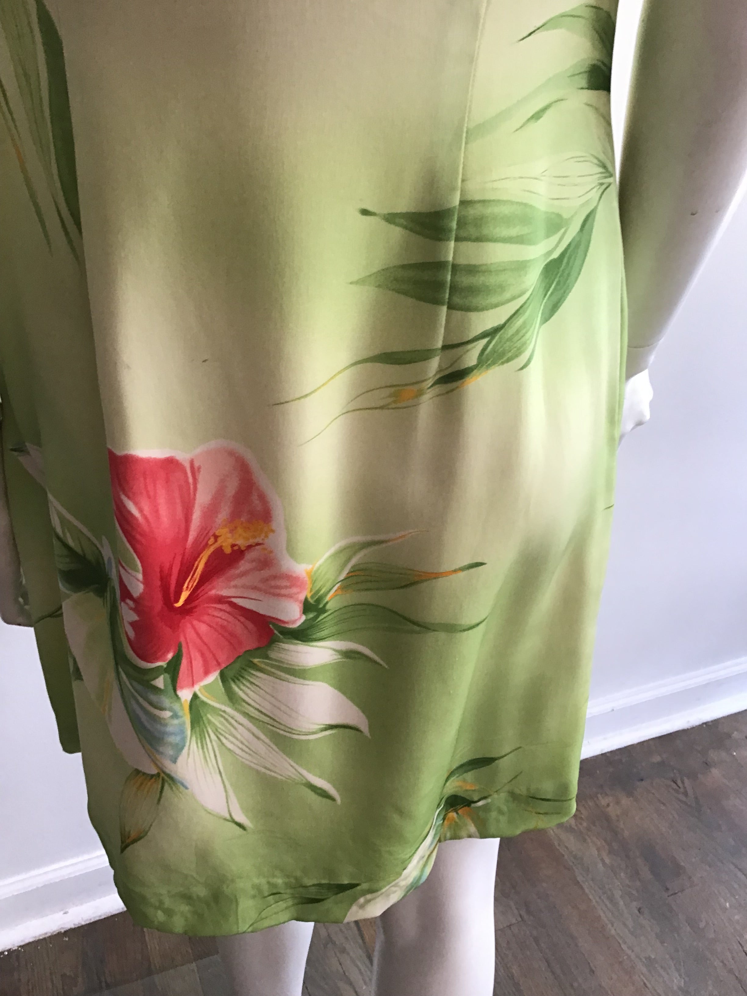 2000s Silk Green and Pink Tommy Bahama Dress Size 8