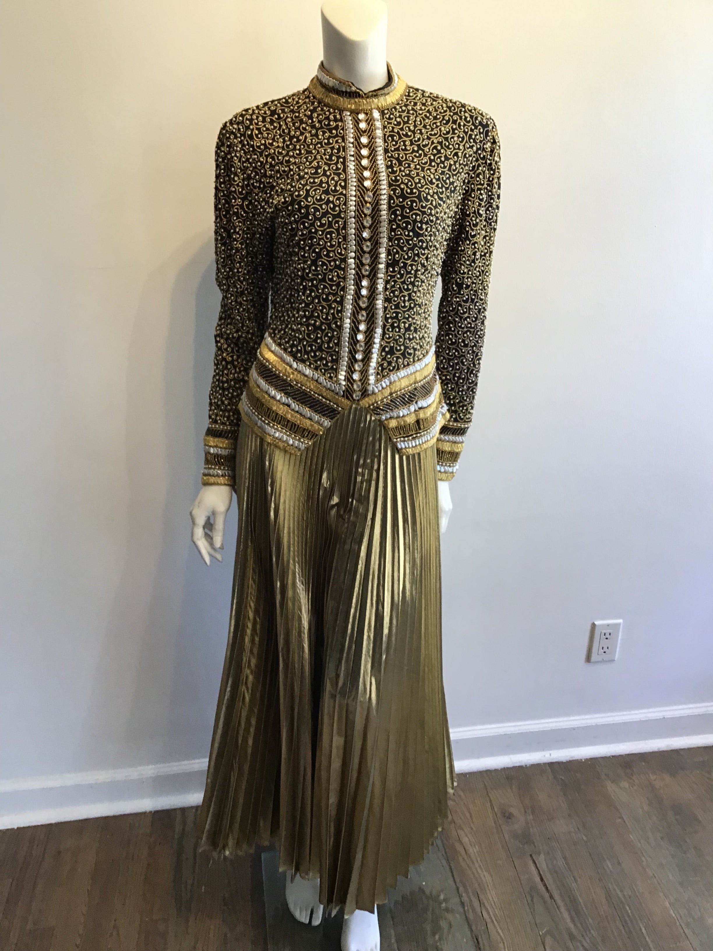 1980’s Adolfo Gold Metallic Pleated Skirt Size 8