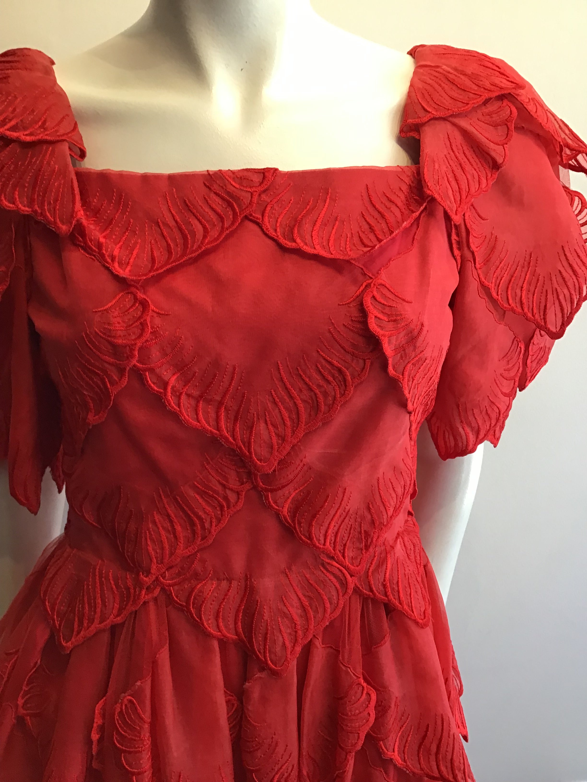 1980’s Alfred Bosand Red Crepe Cocktail Dress Size 6