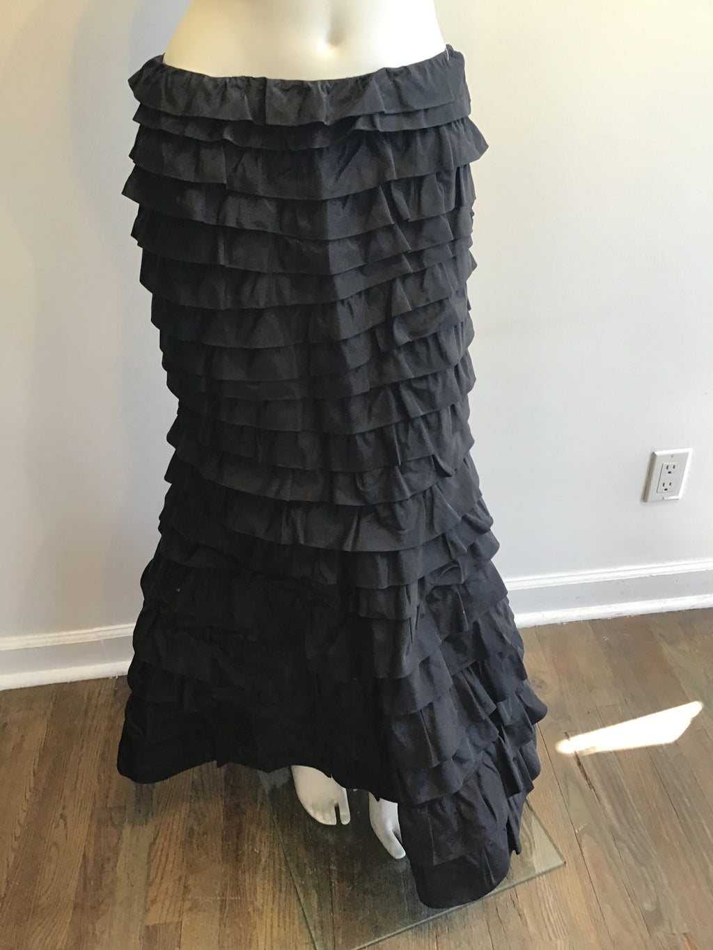 1990’s  Per Se Silk Taffeta Flamenco Skirt Size 6