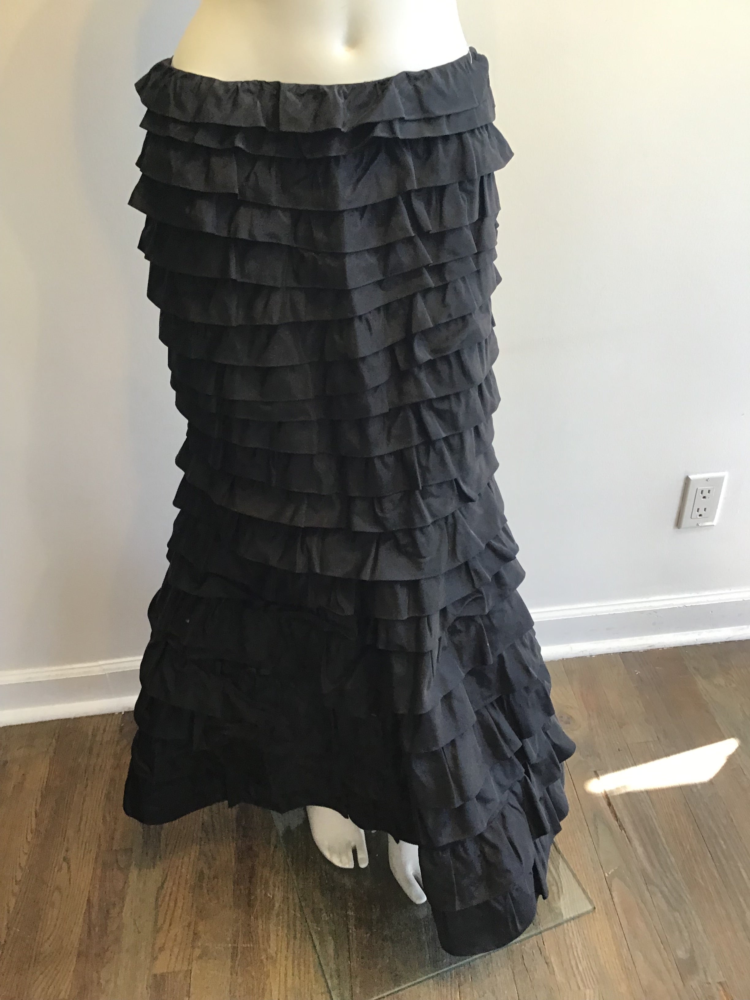 1990’s  Per Se Silk Taffeta Flamenco Skirt Size 6
