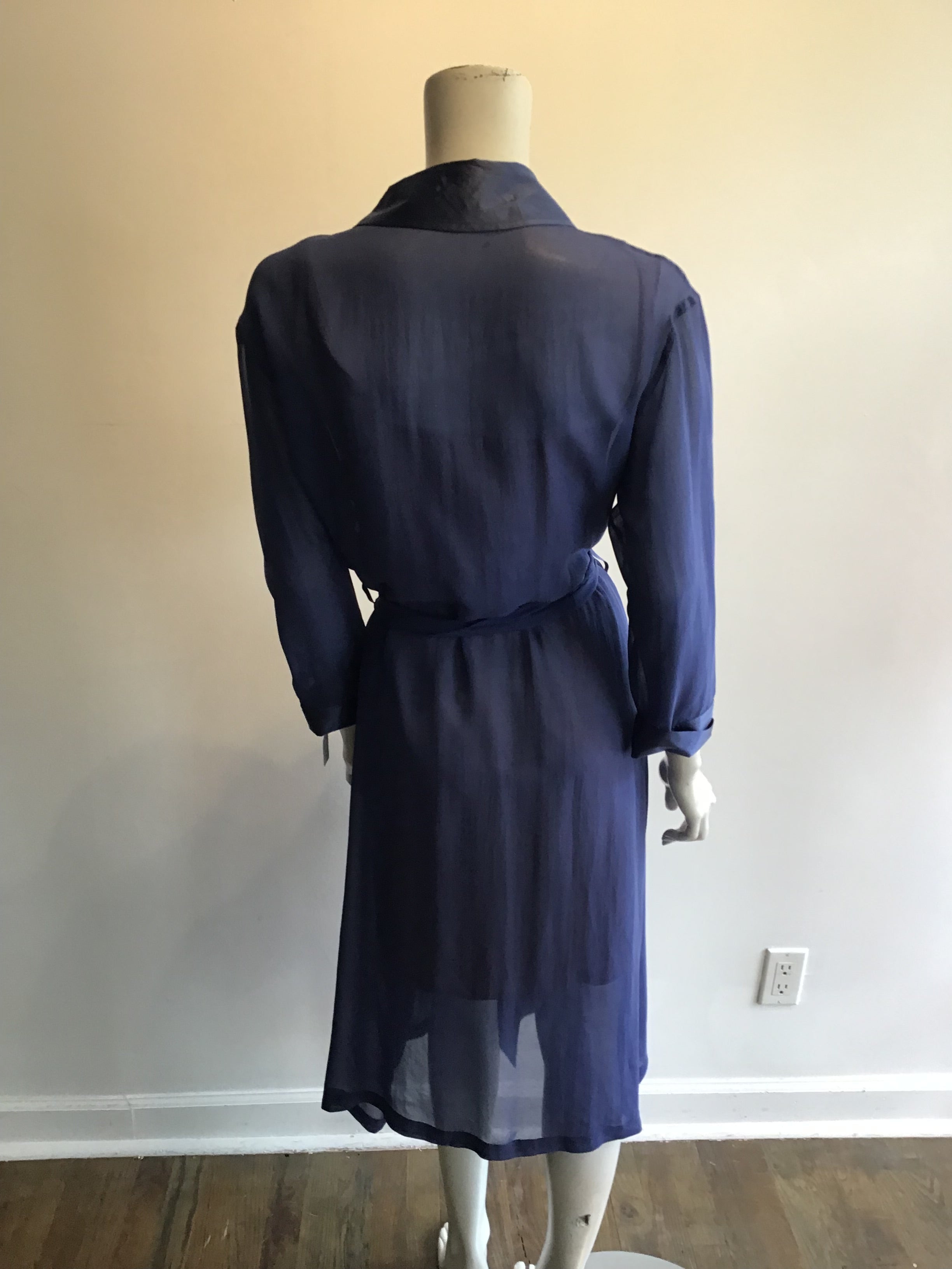 2000’s Blue Silk Gigi Robe Size 8
