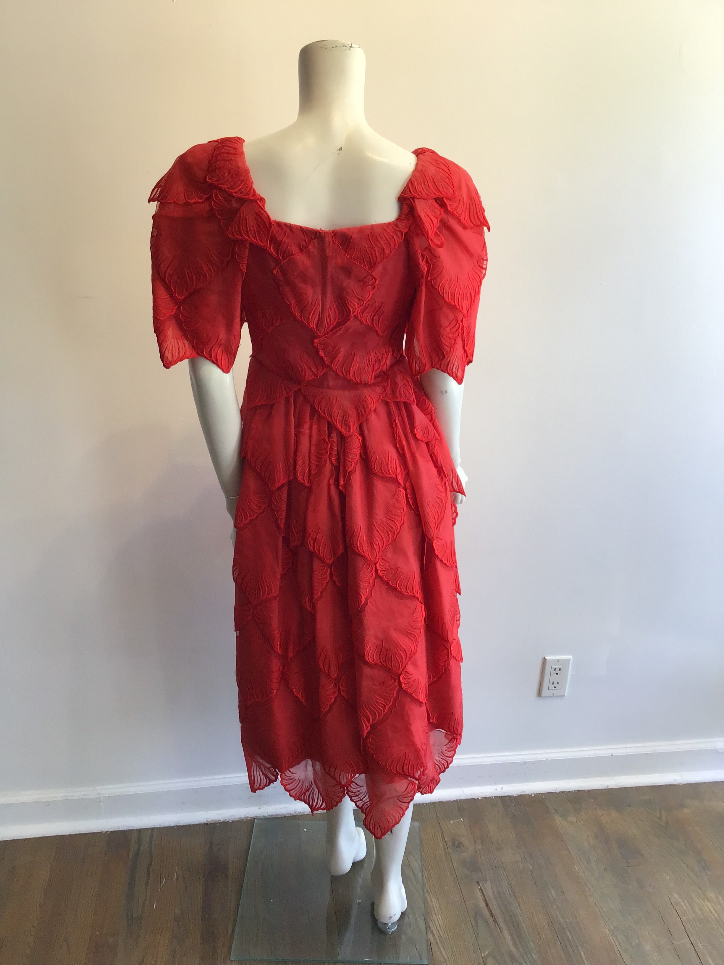 1980’s Alfred Bosand Red Crepe Cocktail Dress Size 6
