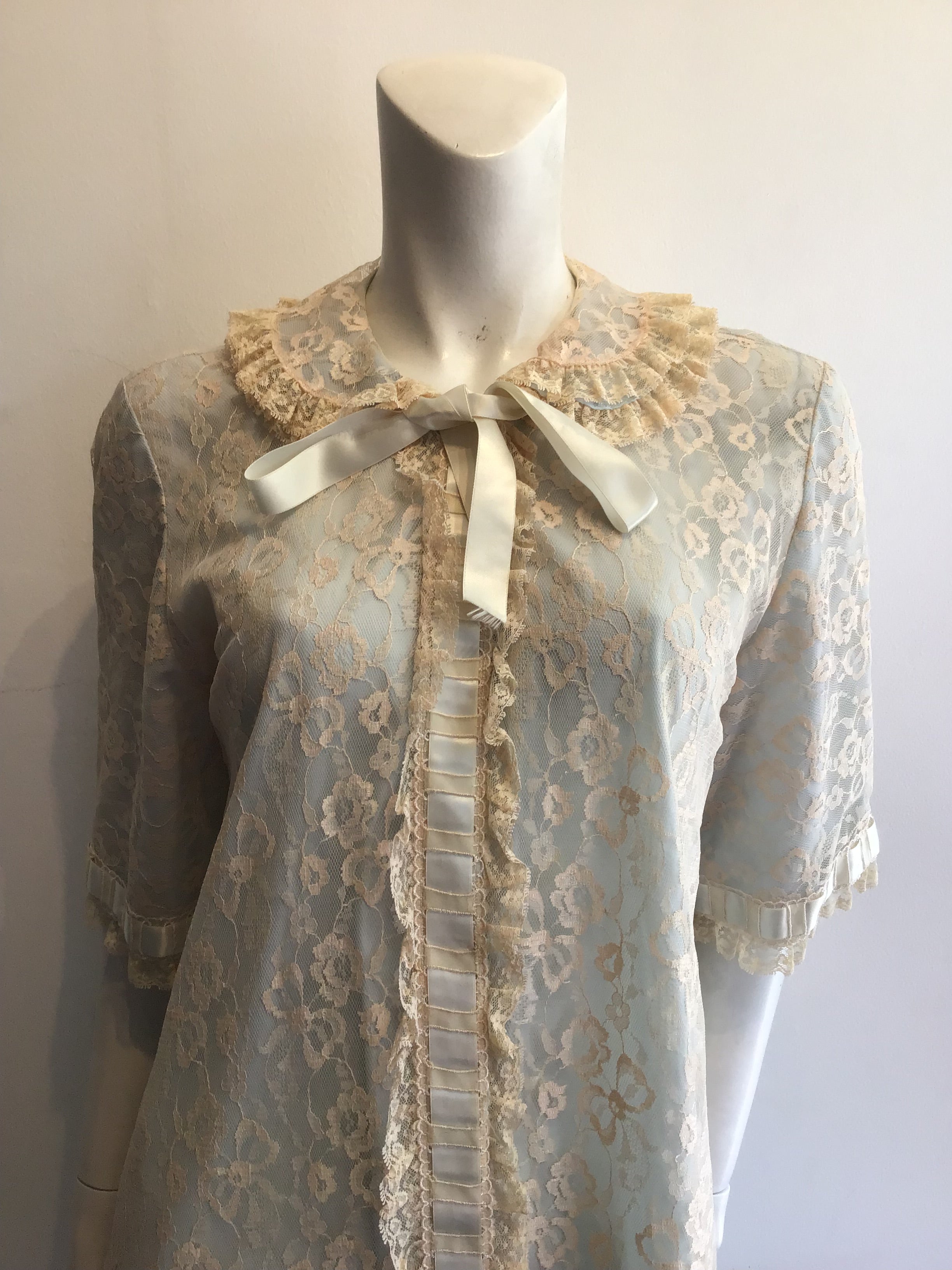 1950’s Silk/Cotton Lace Odette Barsa Robe Size 8