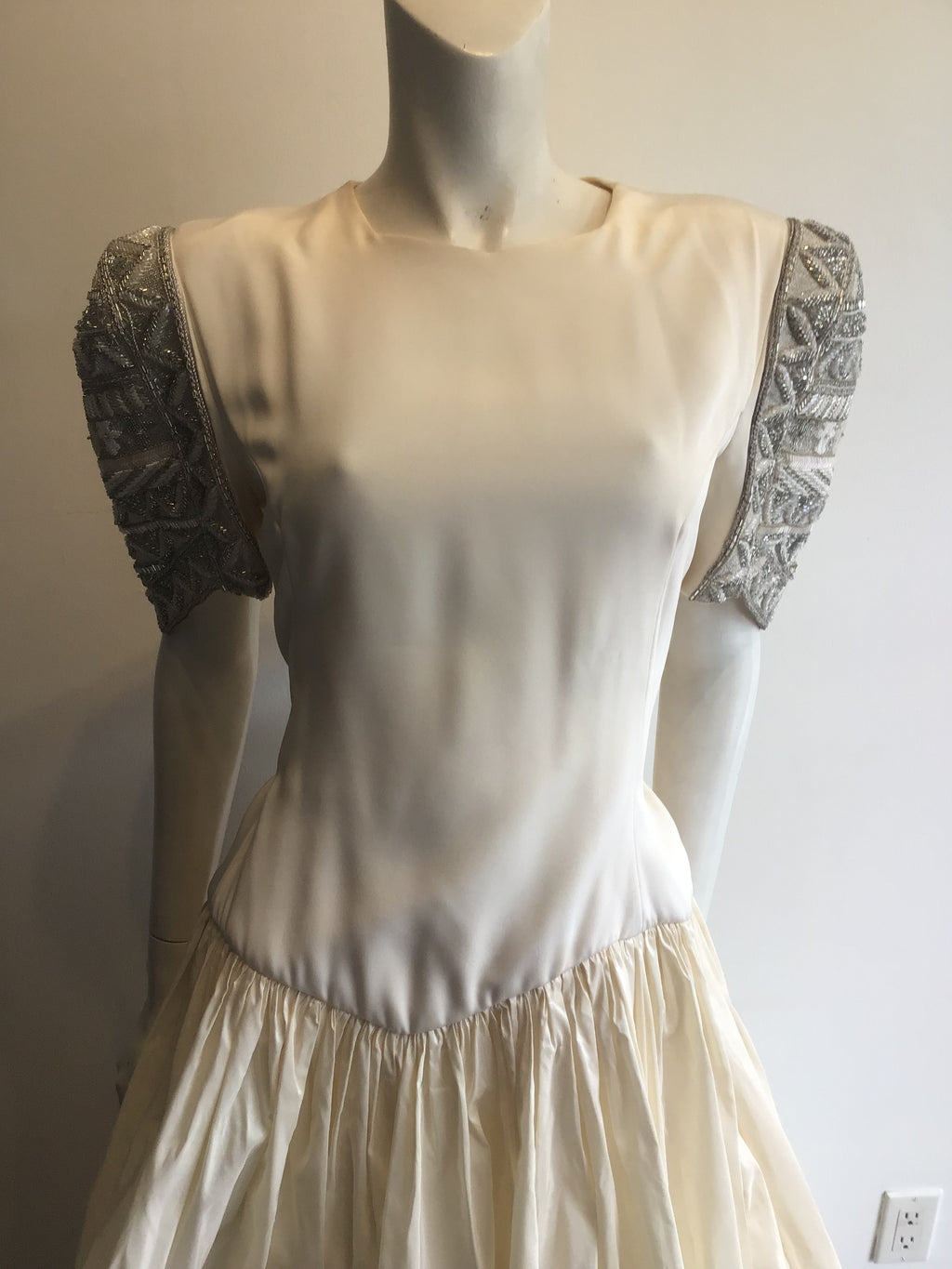 1980’s Cream Silk Taffeta Evening Gown Size 10