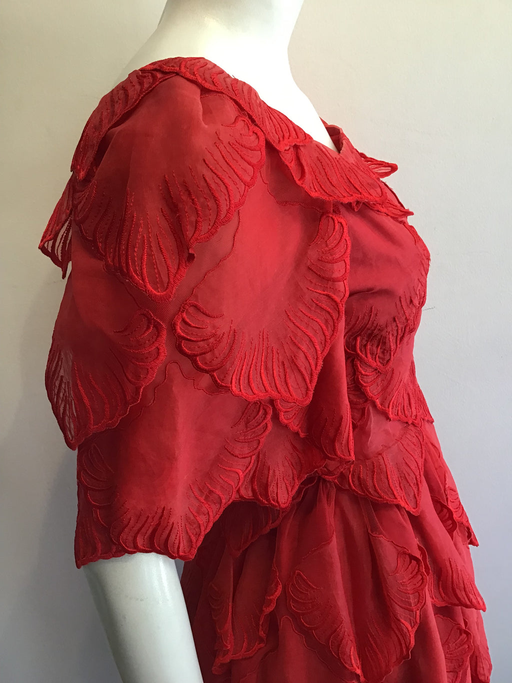 1980’s Alfred Bosand Red Crepe Cocktail Dress Size 6