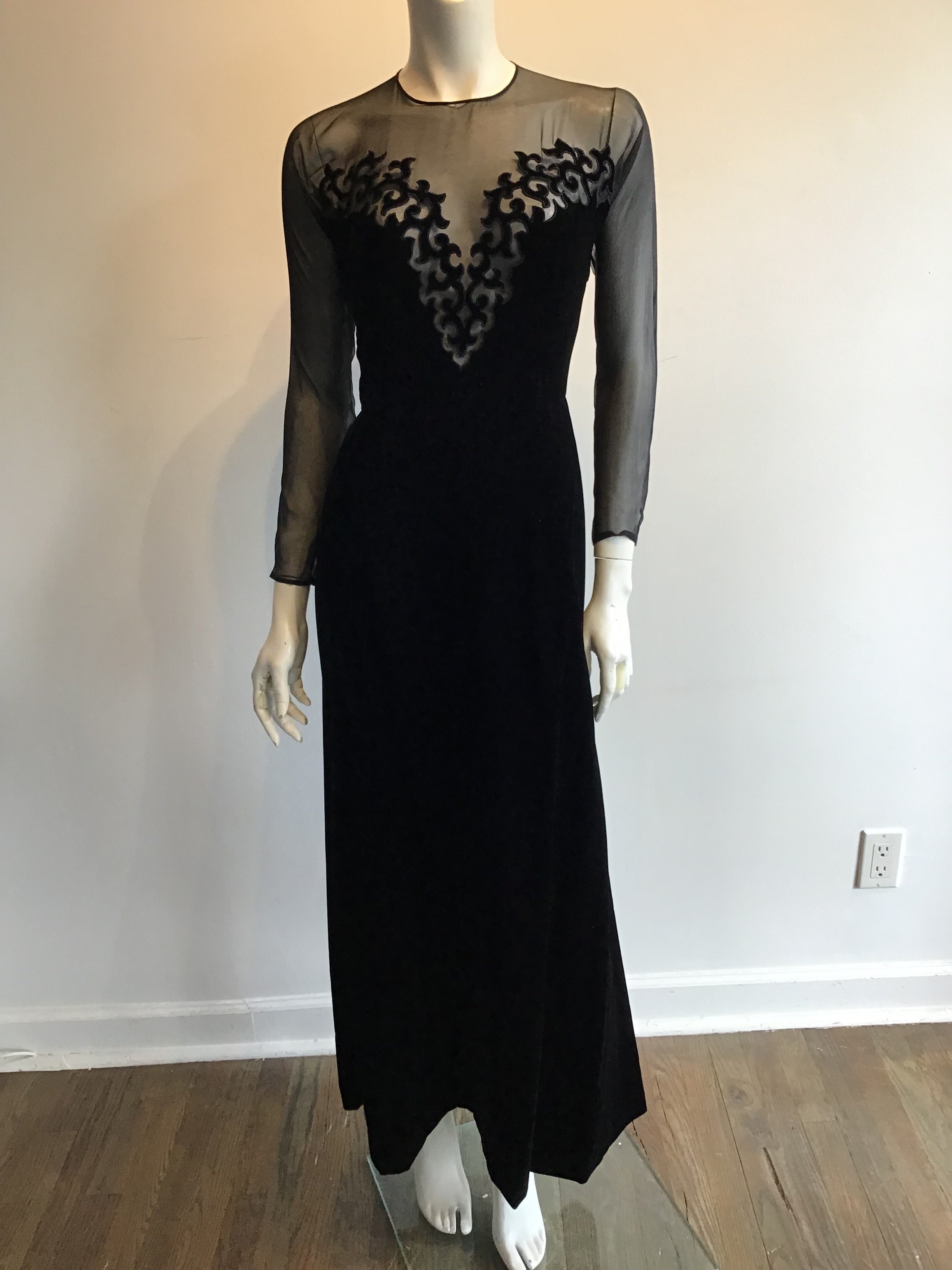 1990s Oscar de La Renta Silk Velvet and Chiffon Evening Gown Size 6