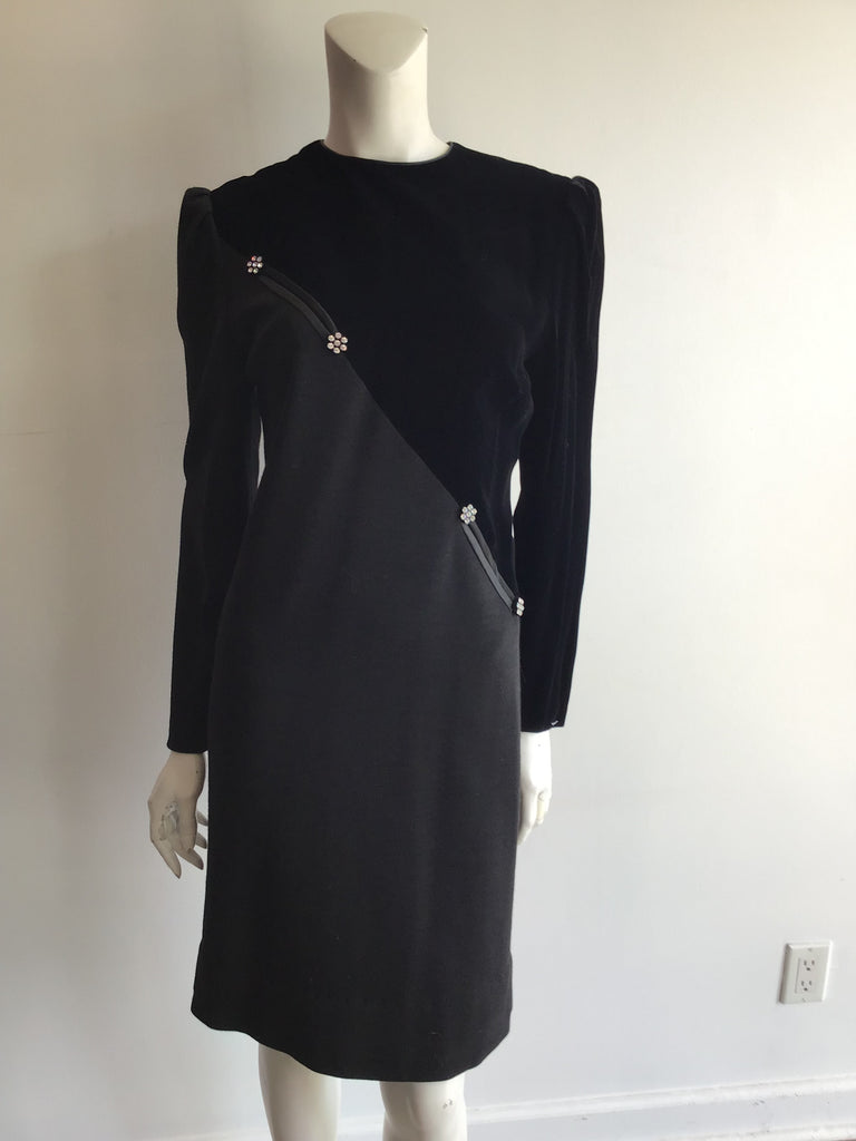 1980’s Black Wool and Silk Velvet Cocktail Dress Size 10