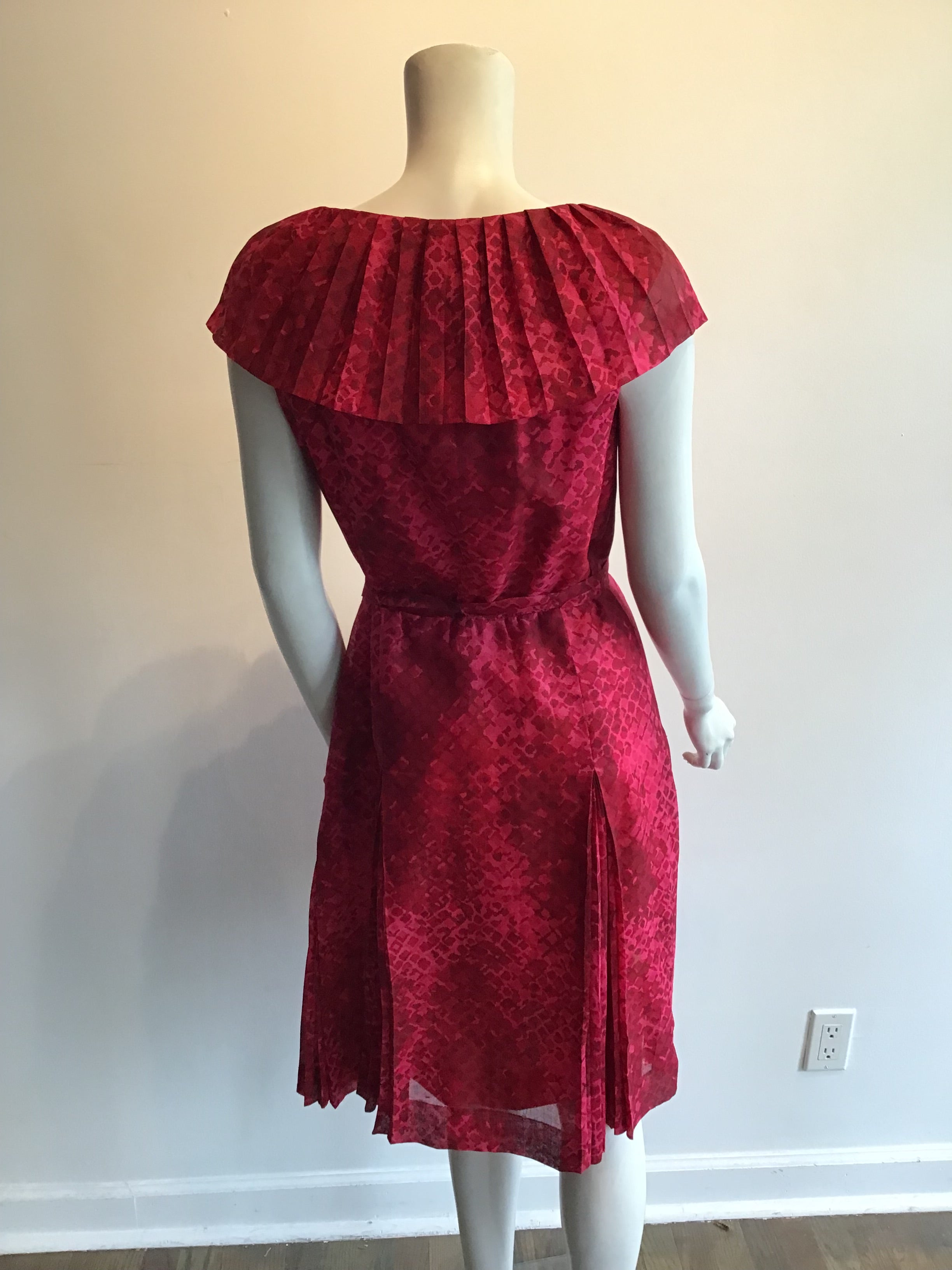 1960s Red and Pink Cotton Net Dress Size 8