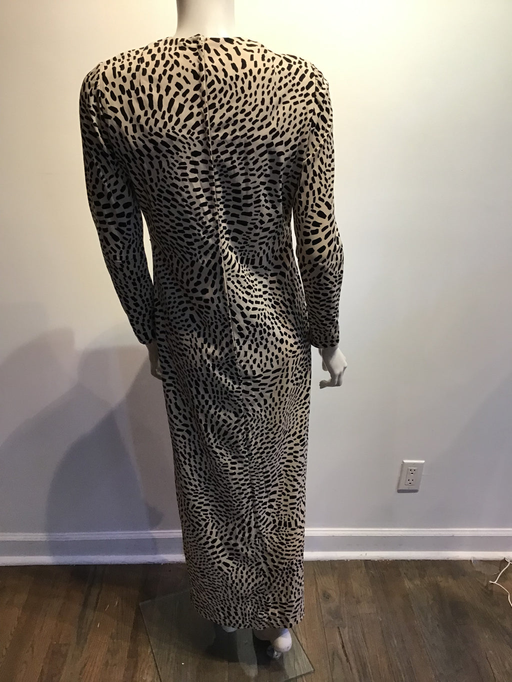 1970’s Mimi Tuthill Silk Blend Black and Cream Maxi Dress Size 6
