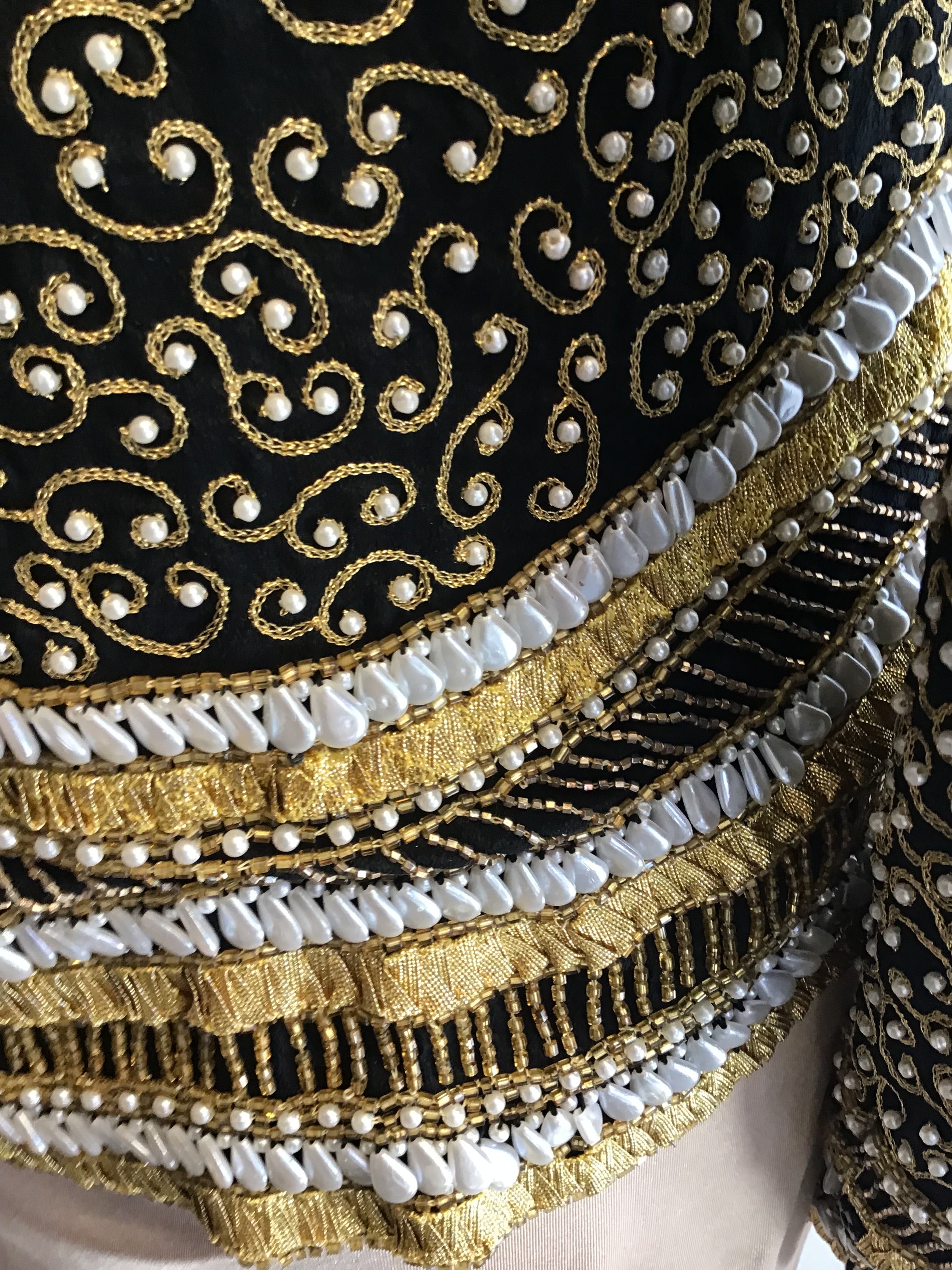 1980’s Black,Gold and Silver Beaded Evening Top Size 8
