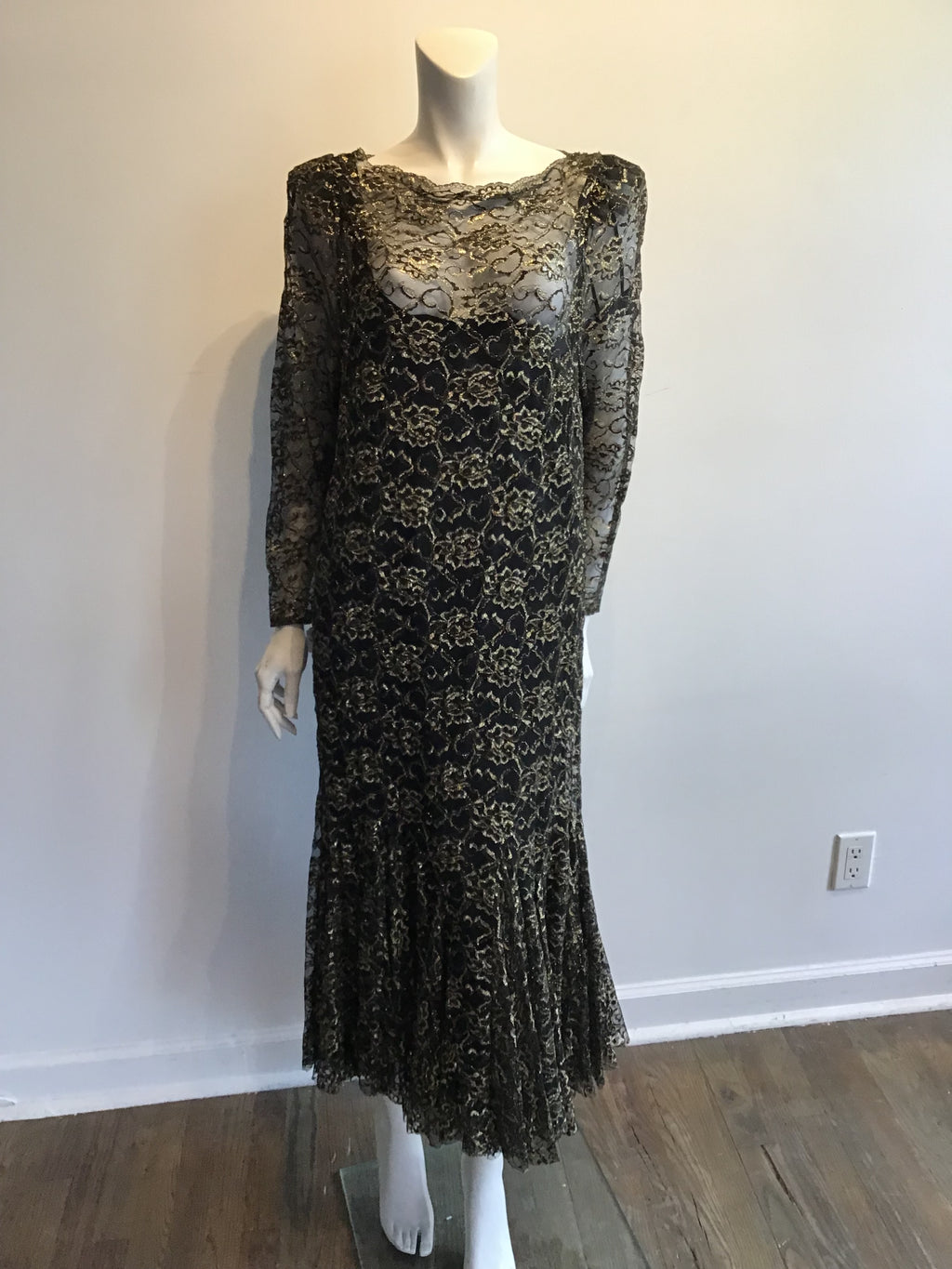1980’s Gold/Black Metallic Lace Evening Dress Size 16