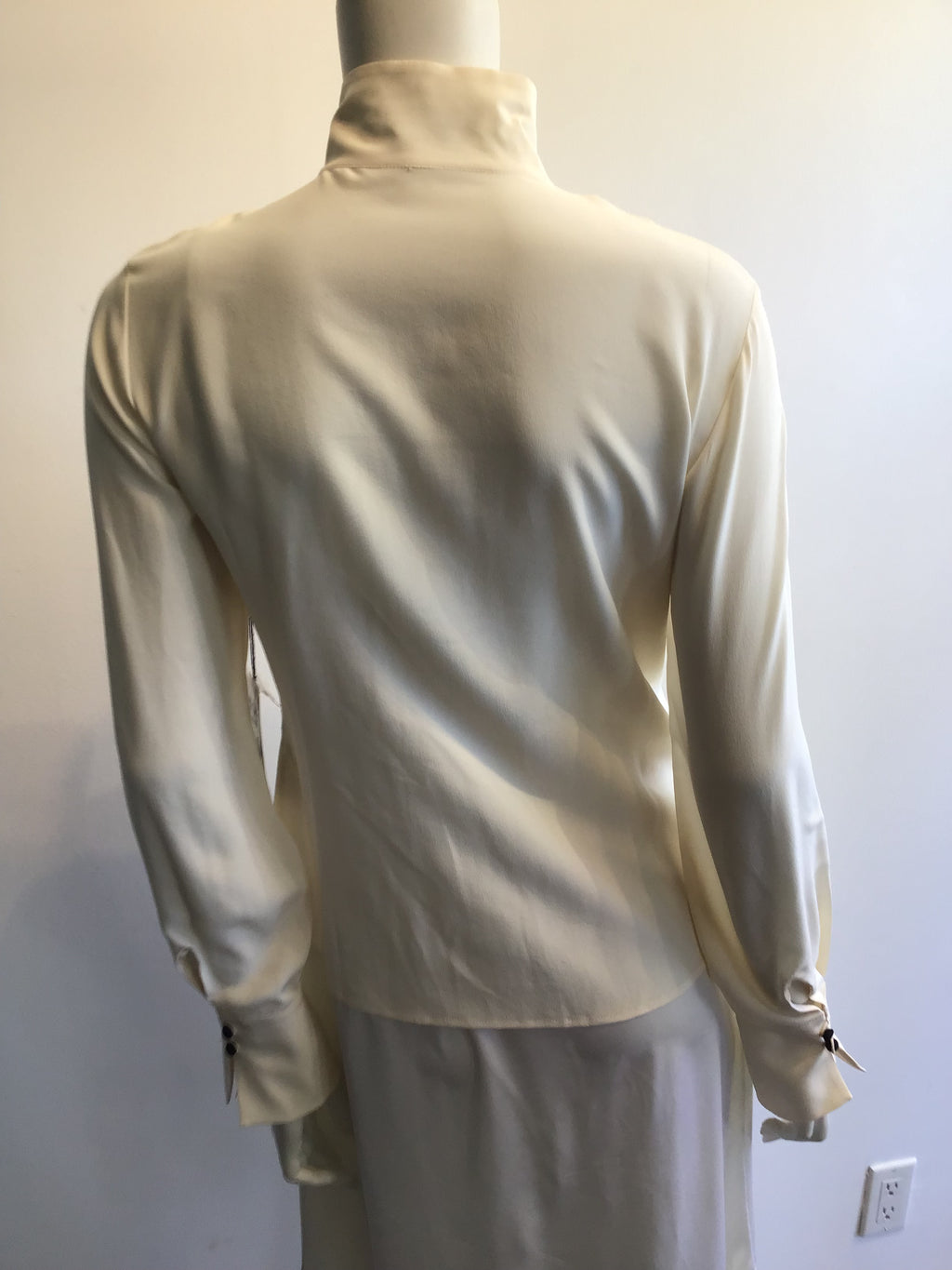1990’s Silk Andrienne Vittadini Cream Blouse Size 4