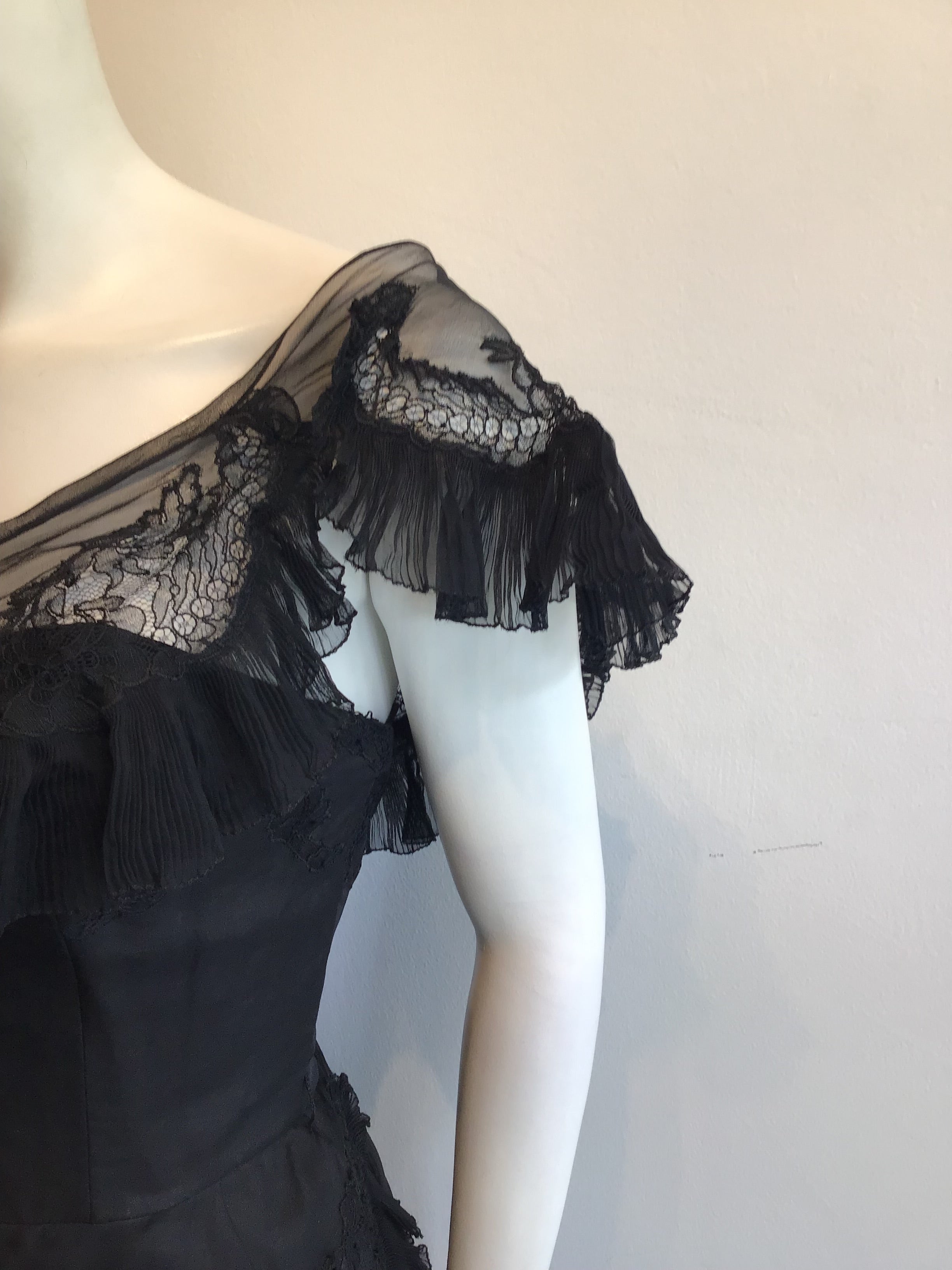 1950s Harvey Brenin Black Organza and Lace Cocktail Dress Size 6