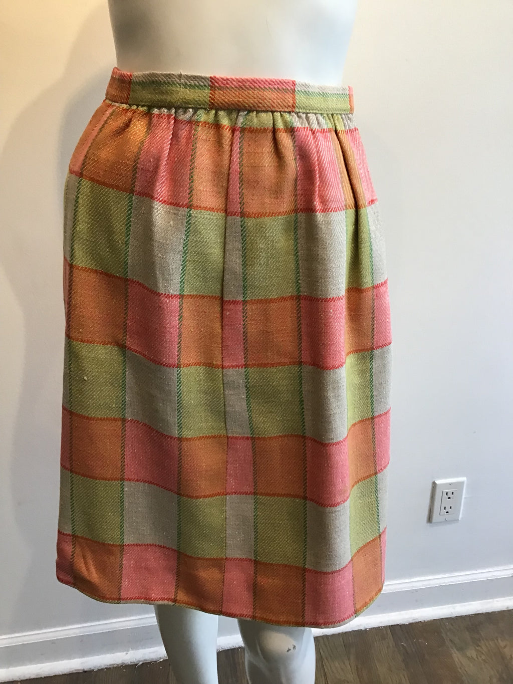 1960’s Linen/Wool Blend Sportswear Couture by Ellen Brooke  Suits Size 4