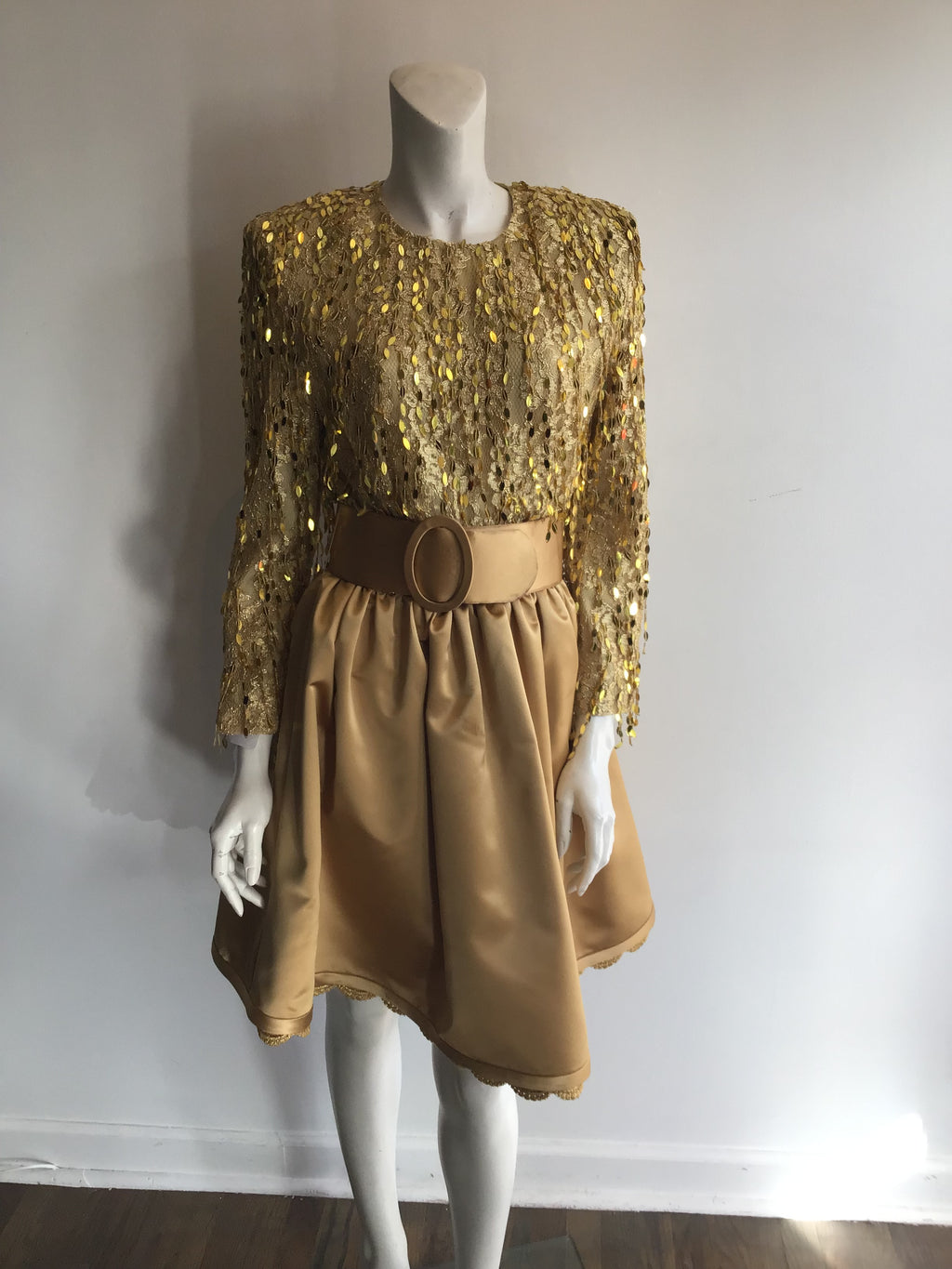 1991 Bill Blass Gold Rayon Blend Sequined Dress Size 8