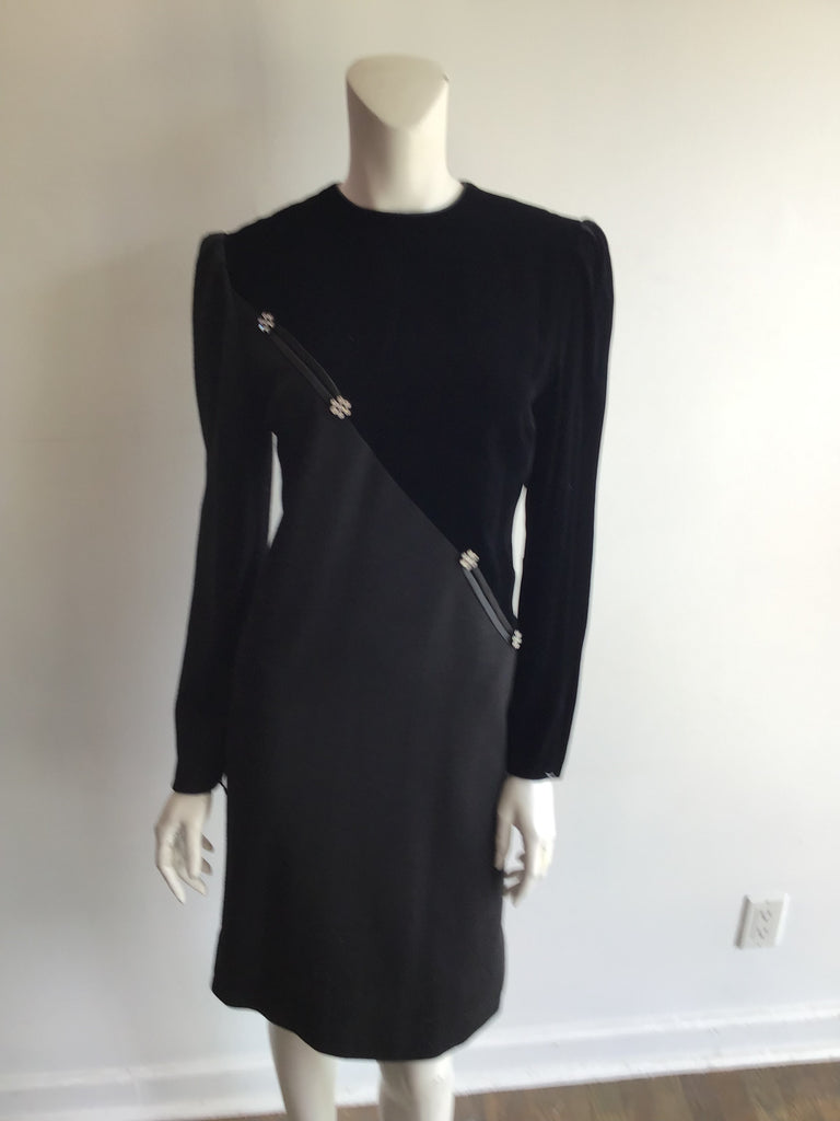 1980’s Black Wool and Silk Velvet Cocktail Dress Size 10