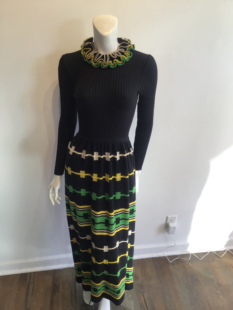 1970’s Black Wool Blend Knit Dress Size 6