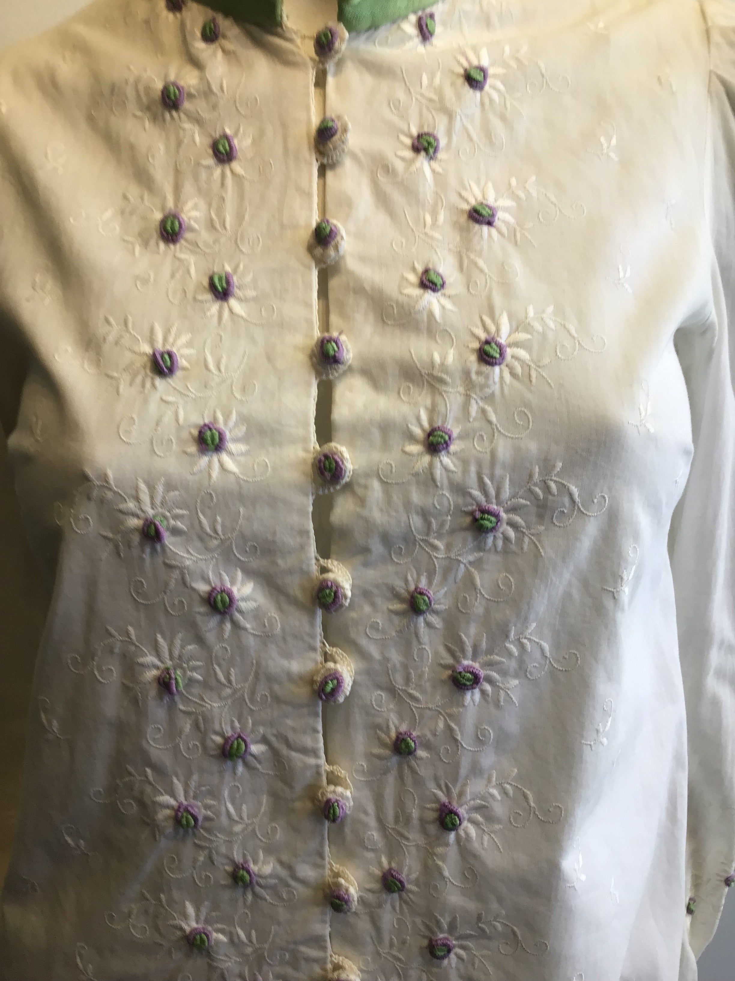 1970’s White Cotton Mary O’Donnell Embroidered Day Dress Size 4