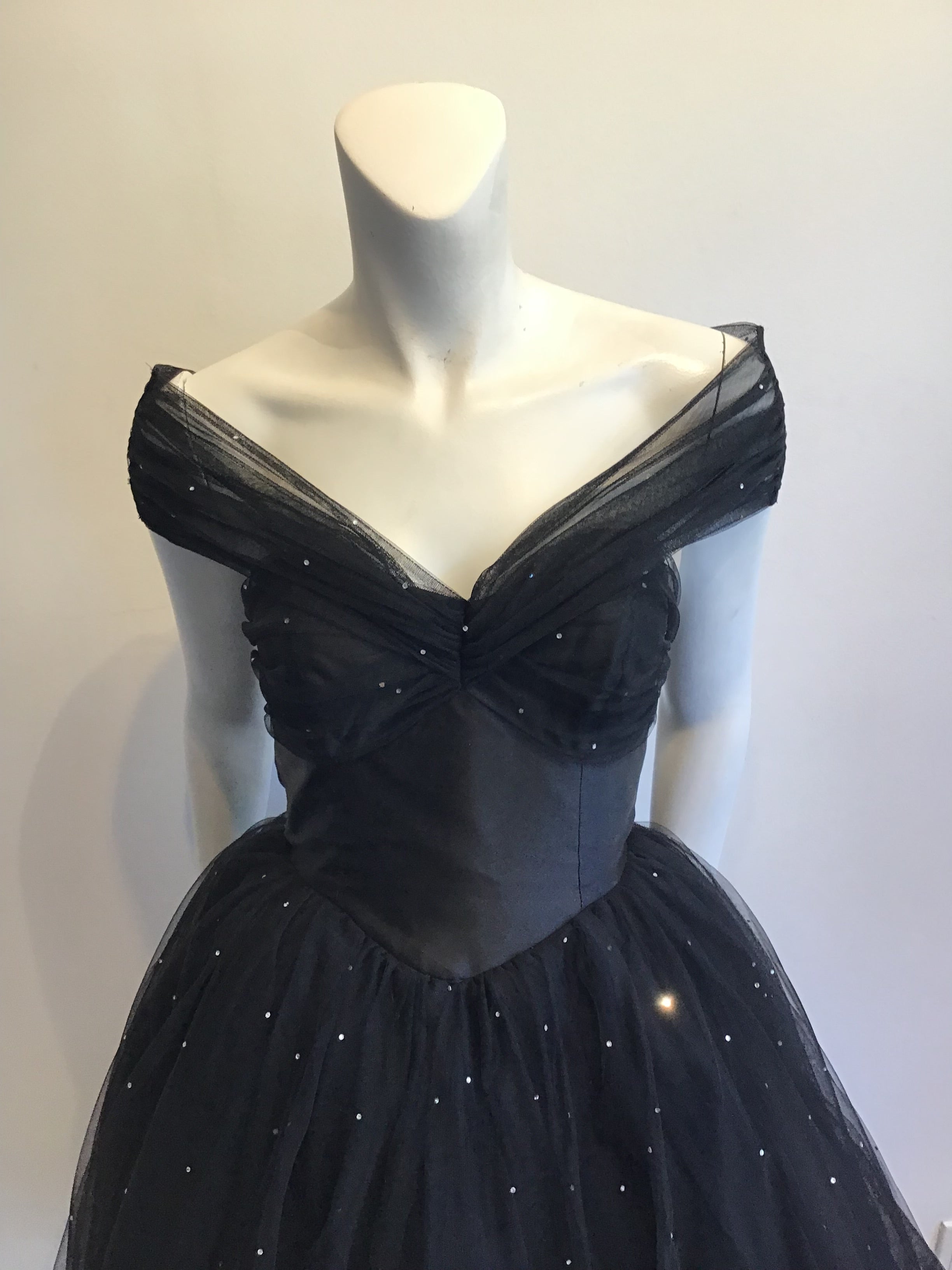 1980s David Fielden Black Tuille Strapless Evening Gown Size 4