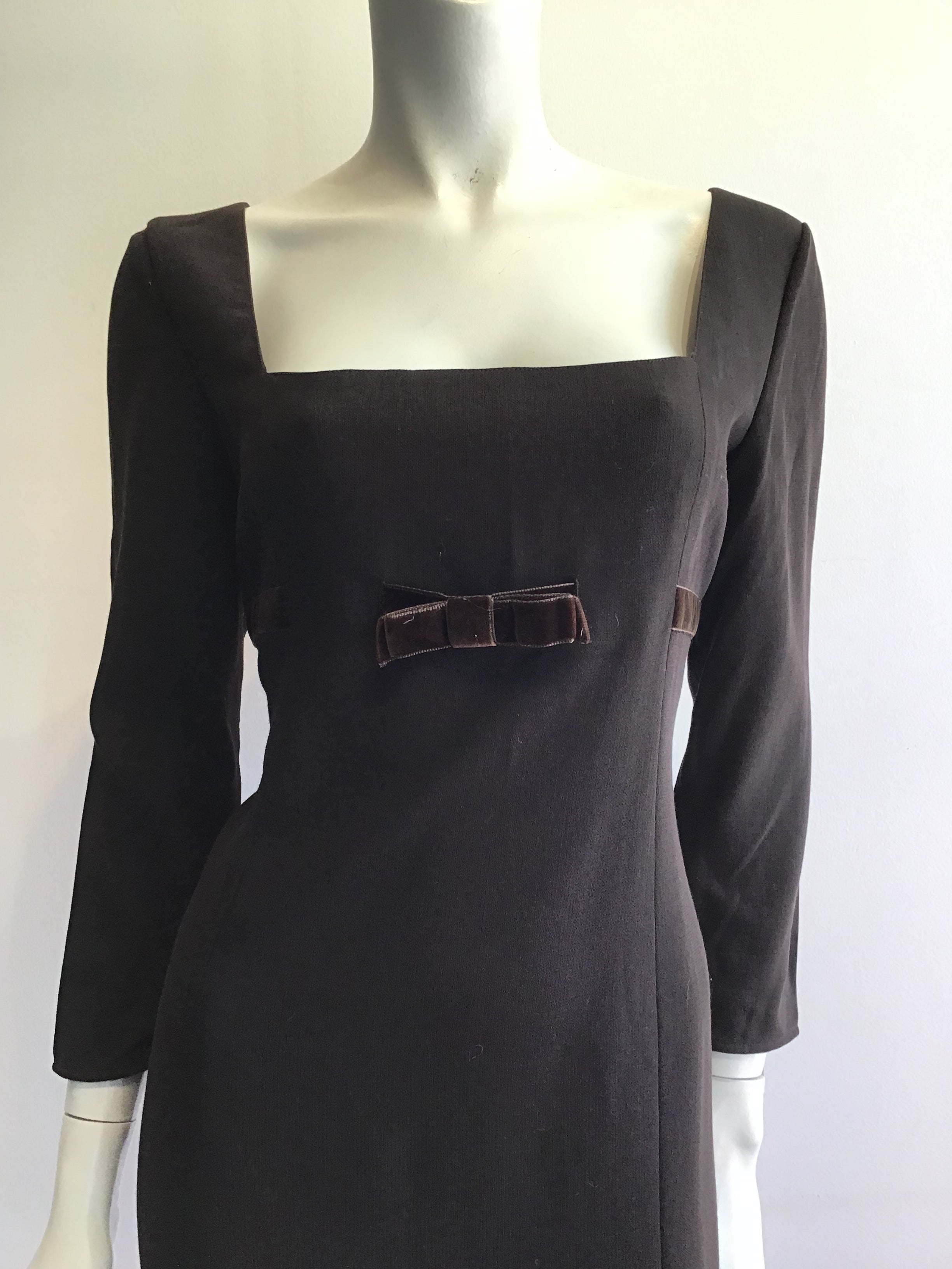 1980’s Brown Wool Crepe Cocktail Dress Size 8