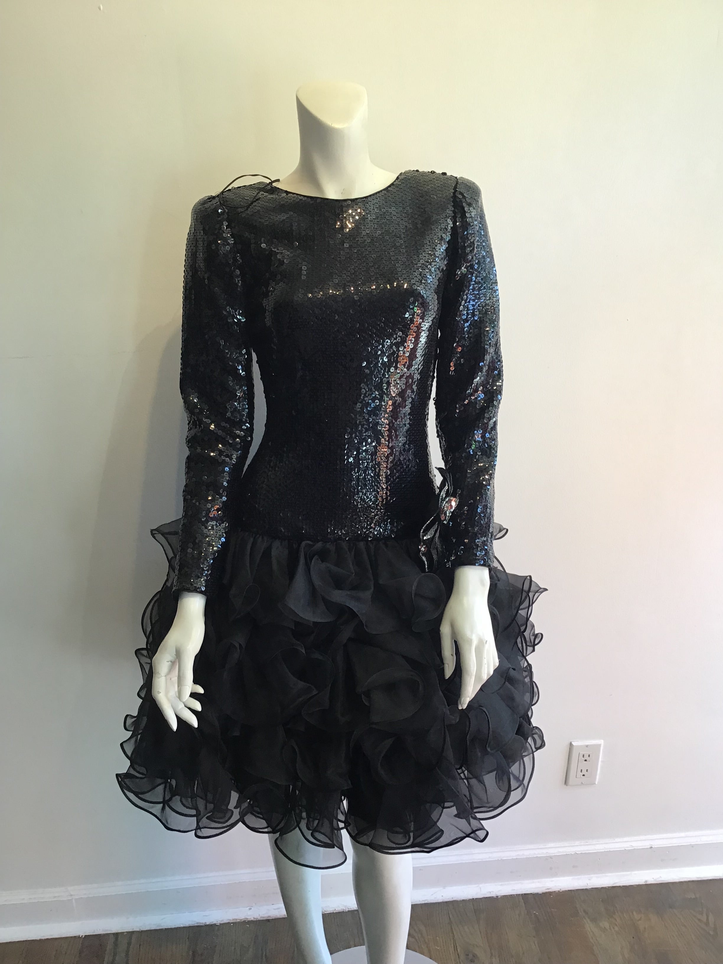 1980’s Black Sequined and Crepe After Dark by Julie Duroché Size 4