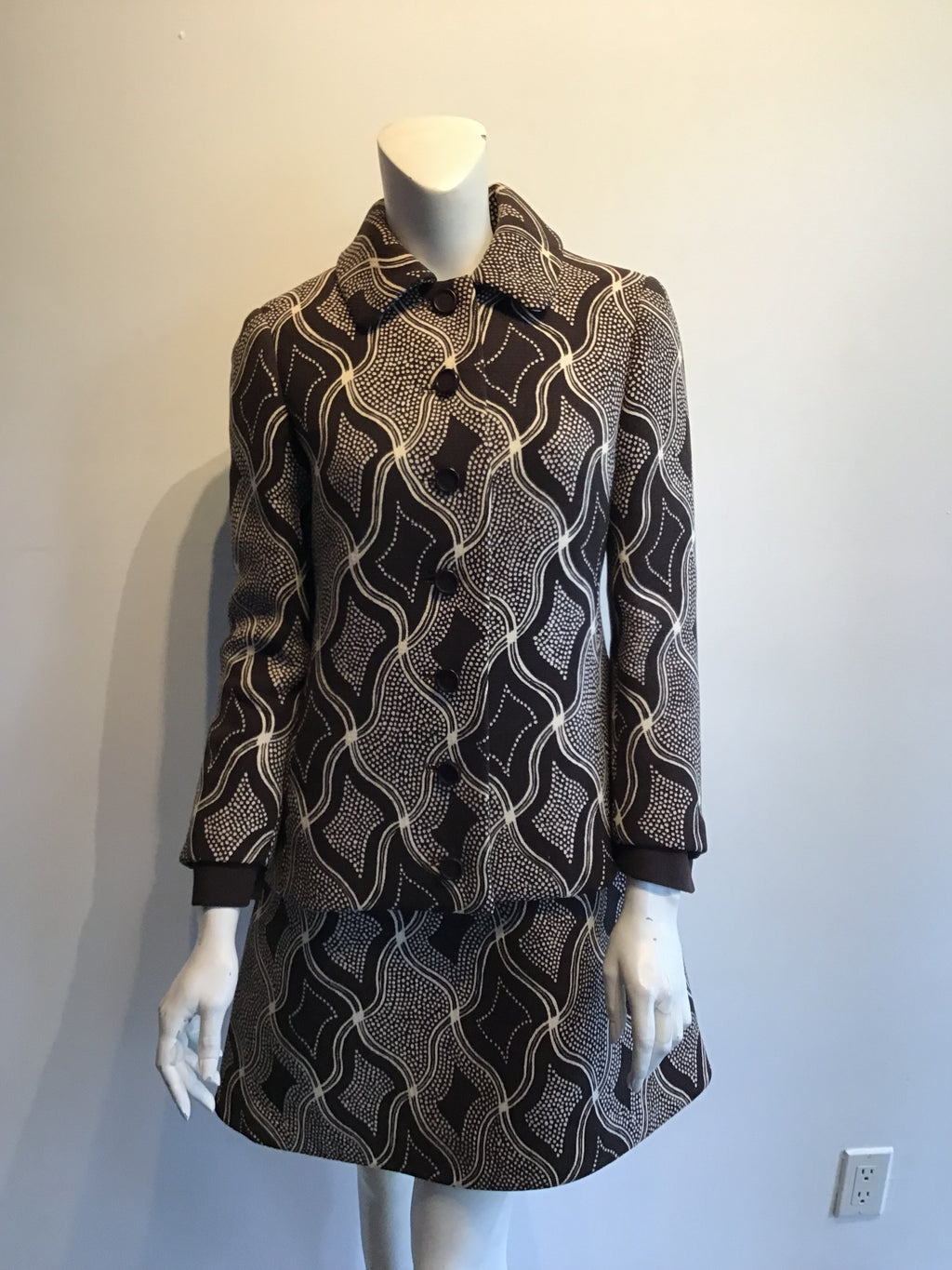 1960s Wool/Wool Crepe Brown Printed Dress with Jacket and Scarf Size 8