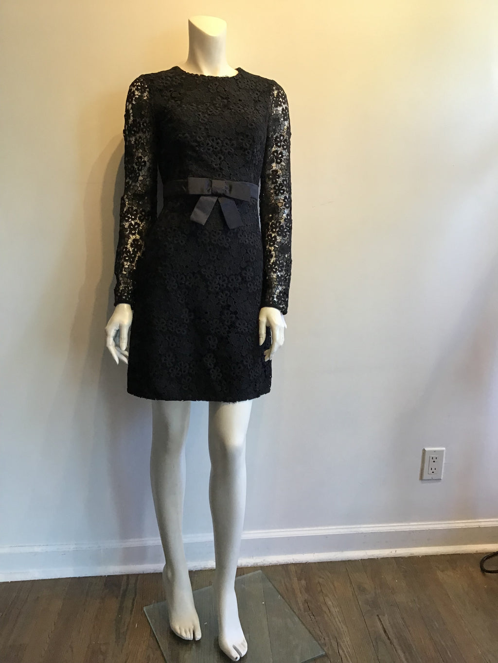 2000’s Black Polyester Lace Cocktail Dress Size 6
