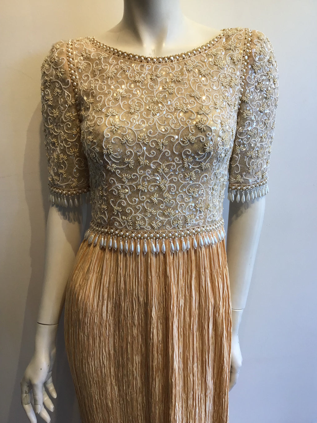 1980’s Mary McFaddenlike  Mario Synthetic Pleated Evening Dress Size 4