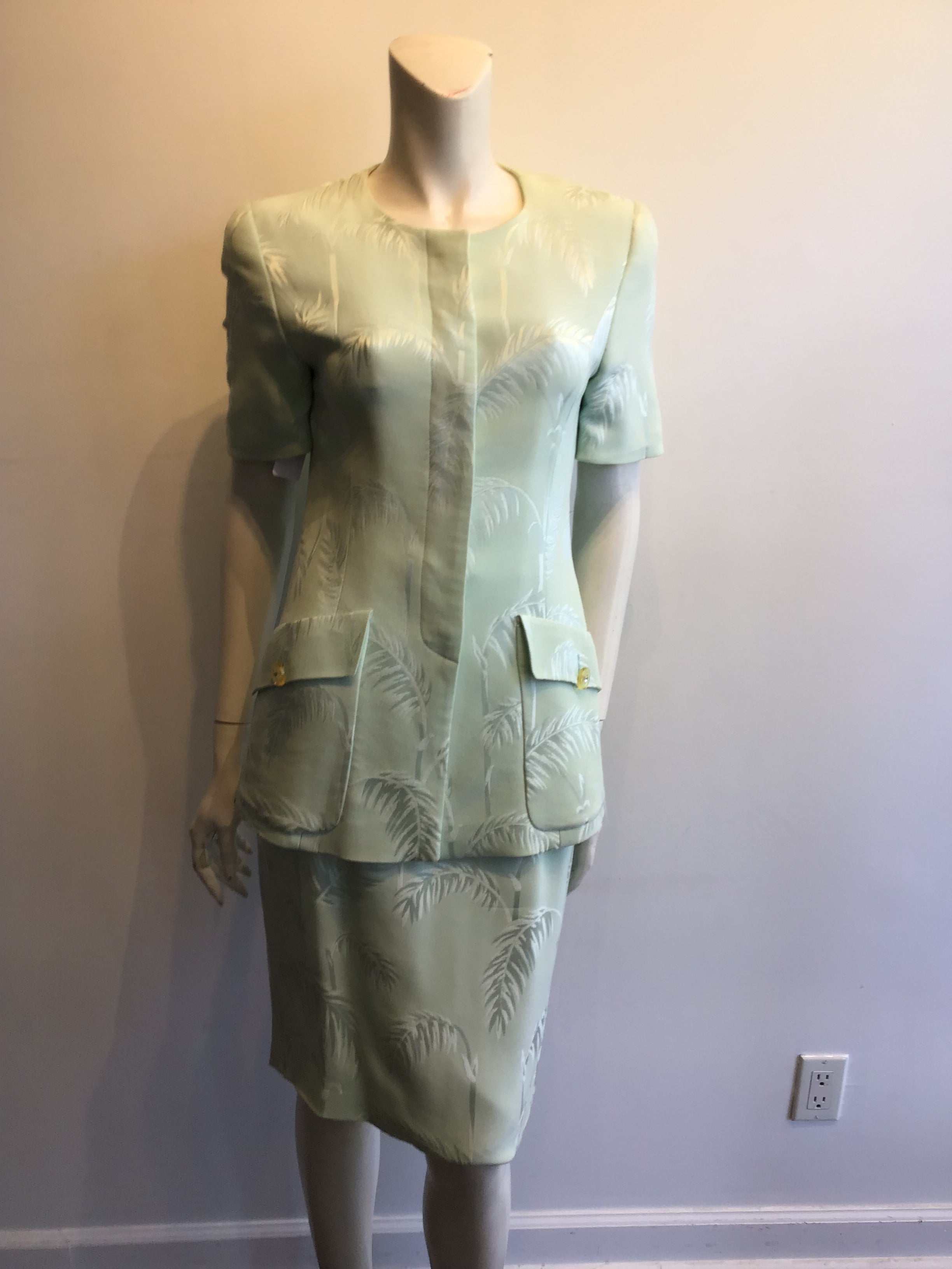 1980’s Mint Green Silk Louis Féraud  Size 4