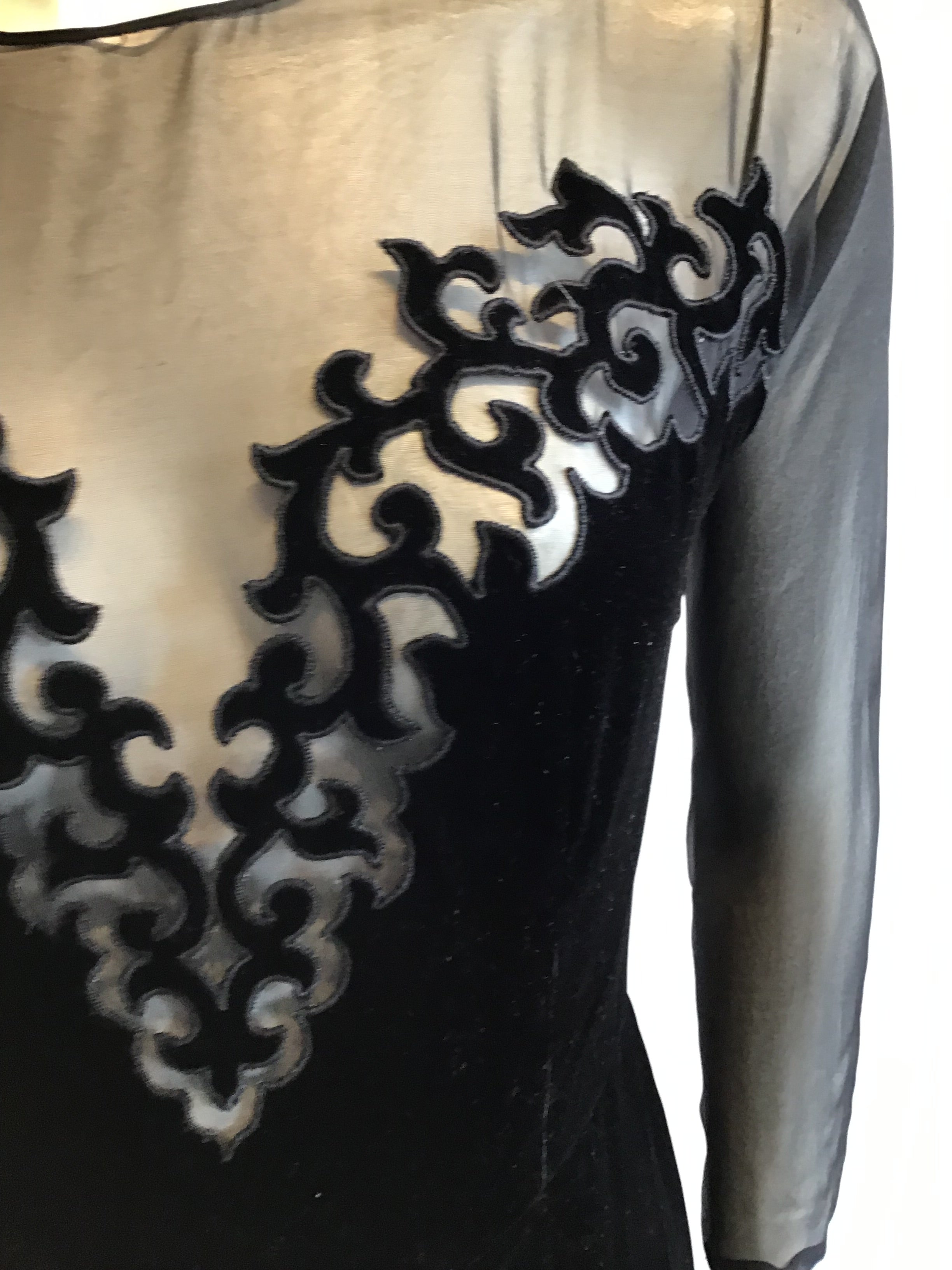 1990s Oscar de La Renta Silk Velvet and Chiffon Evening Gown Size 6