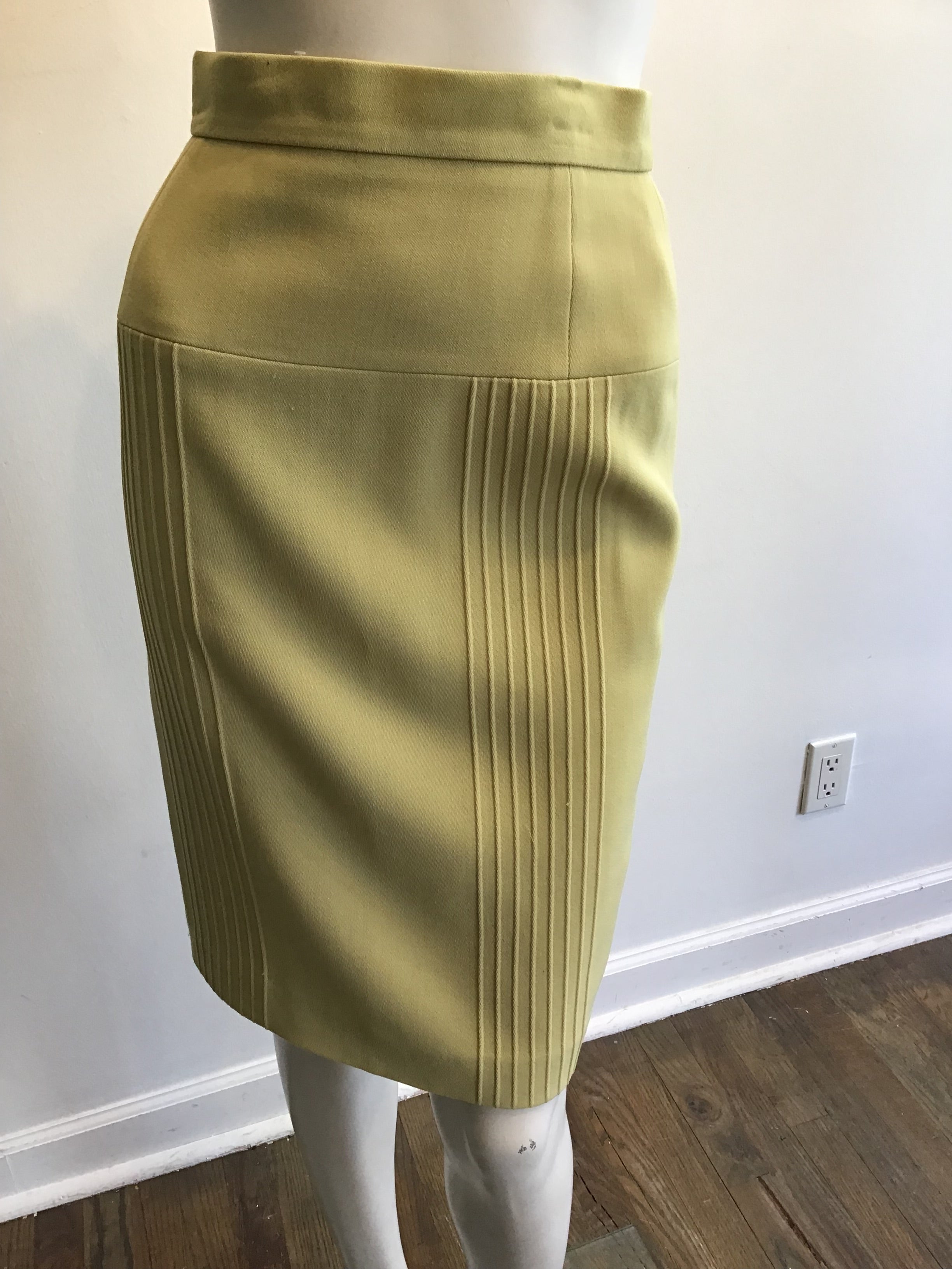 1990’s  Yellow Wool Louis Féraud Skirt Size 4