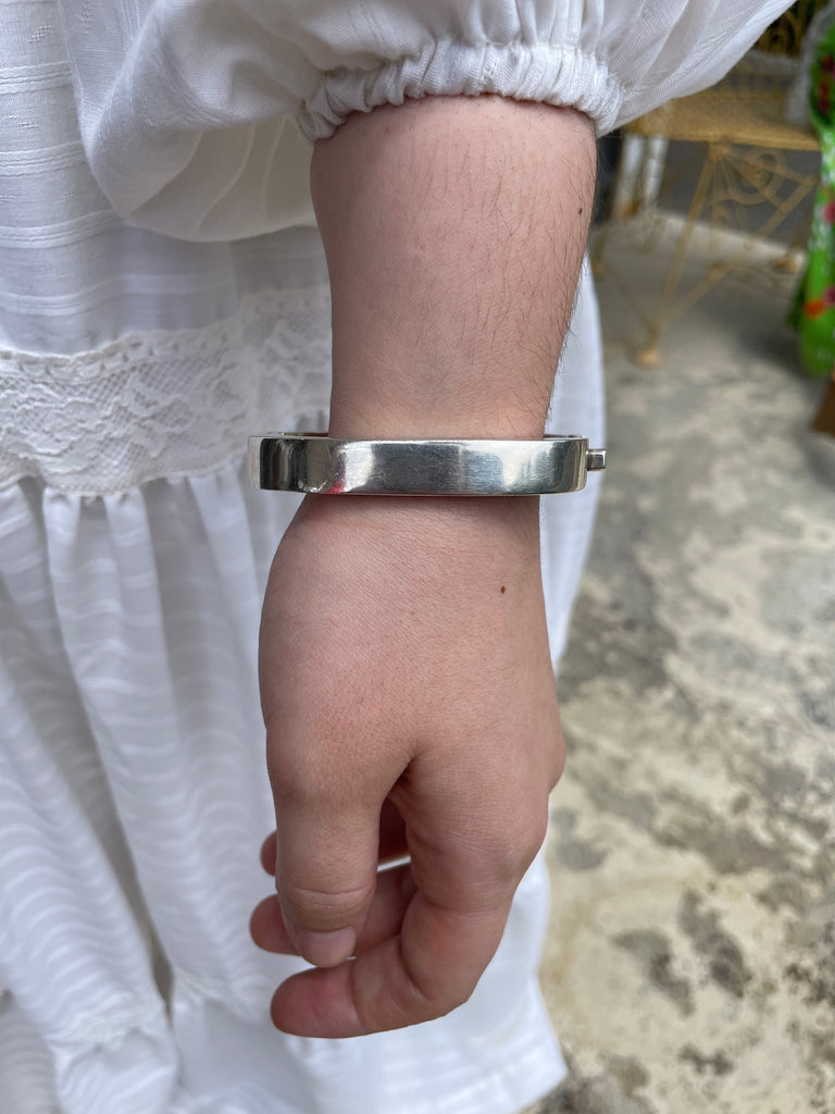Sterling Mexican 1970s Bangle with Squared /rounded Edges