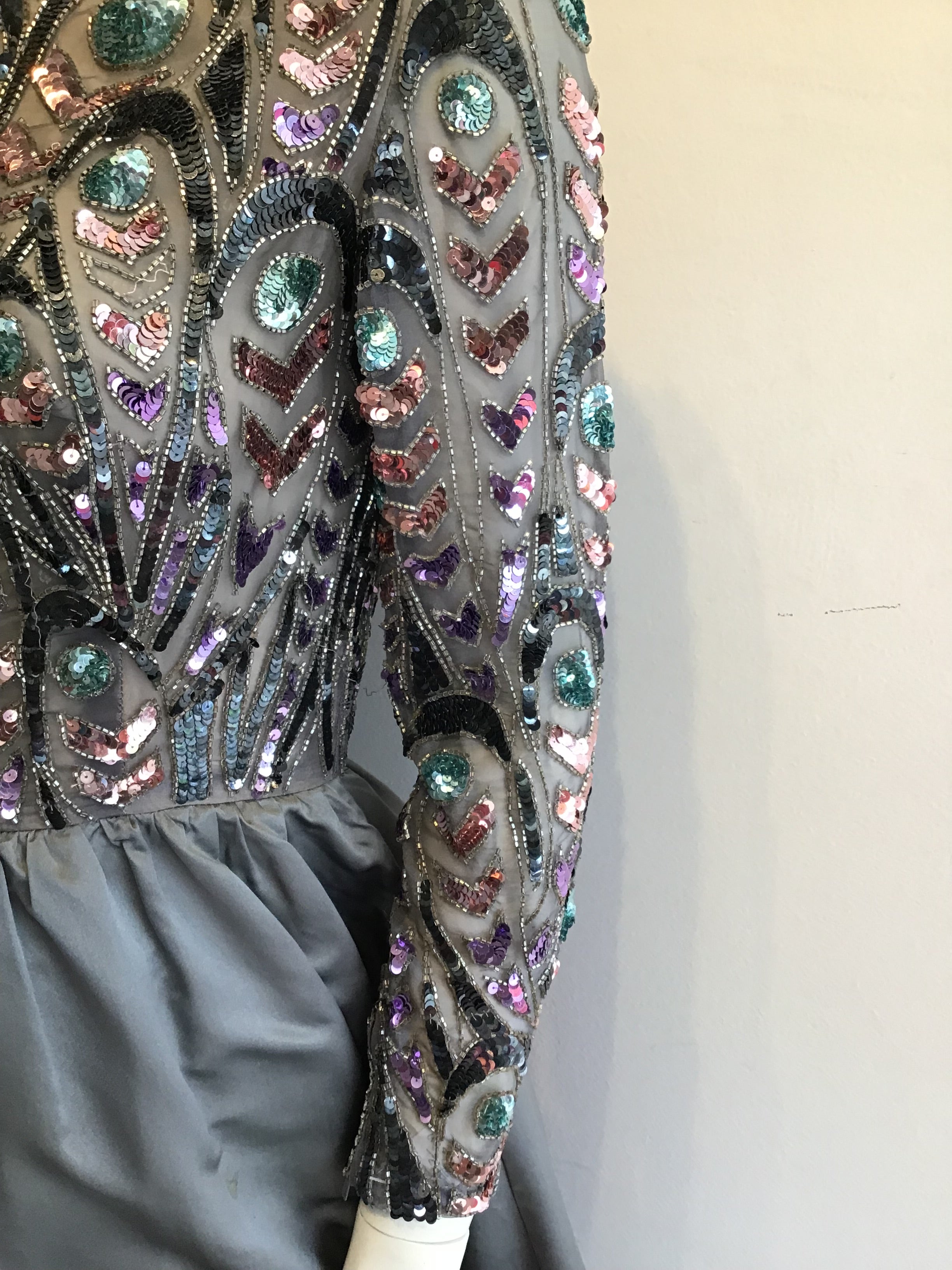 1970’s Silk Sequins Gray Victoria Royal LTD Evening Dress Size 4