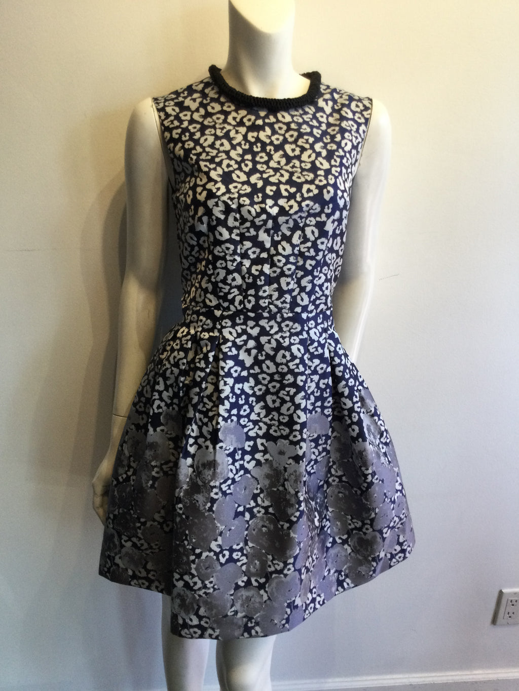 2000’s Bagley Mischka White and Blue Polyester Dress Size 6