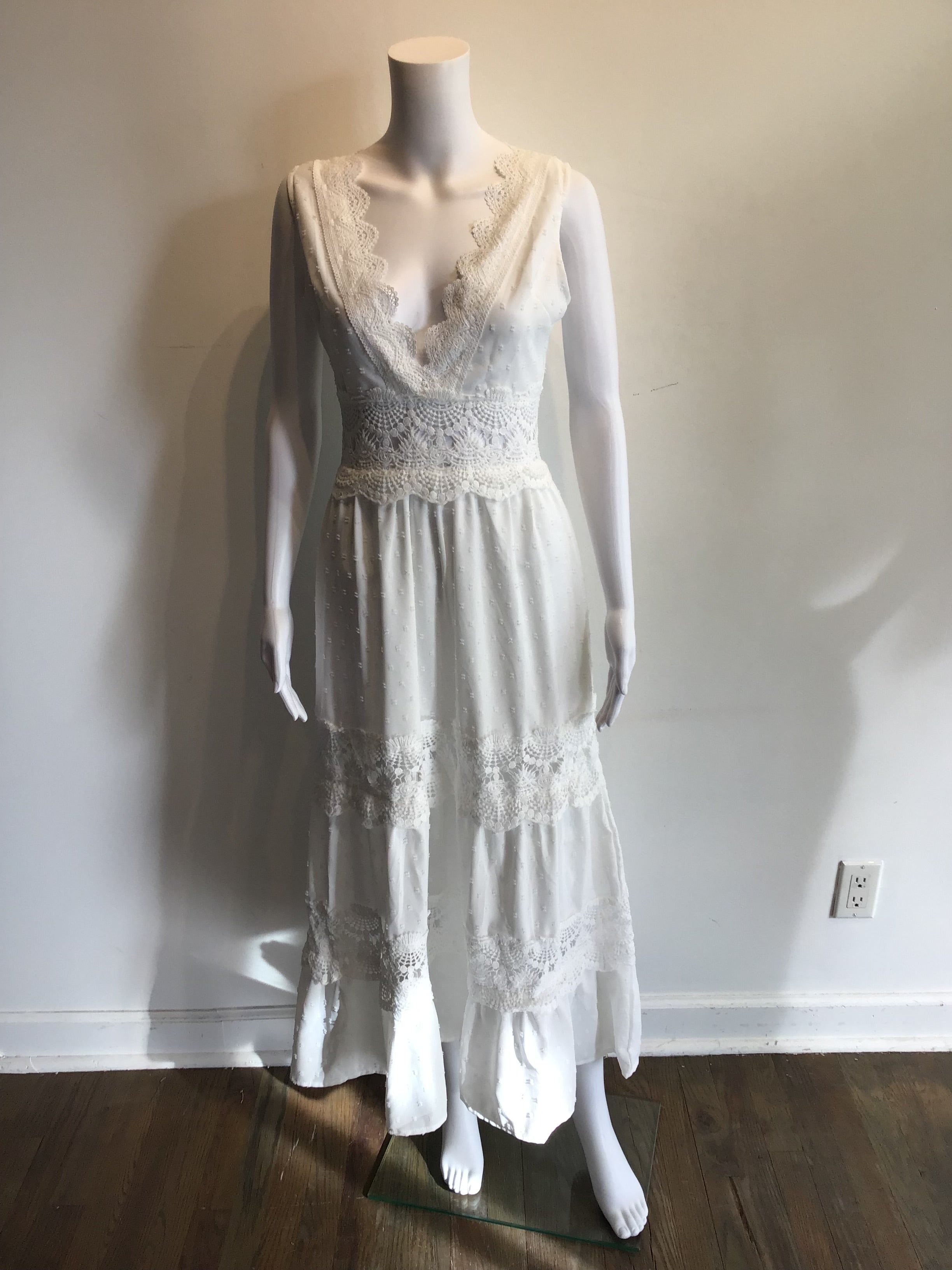 2000’s White Cotton and Lace Maxi Dress Size 8