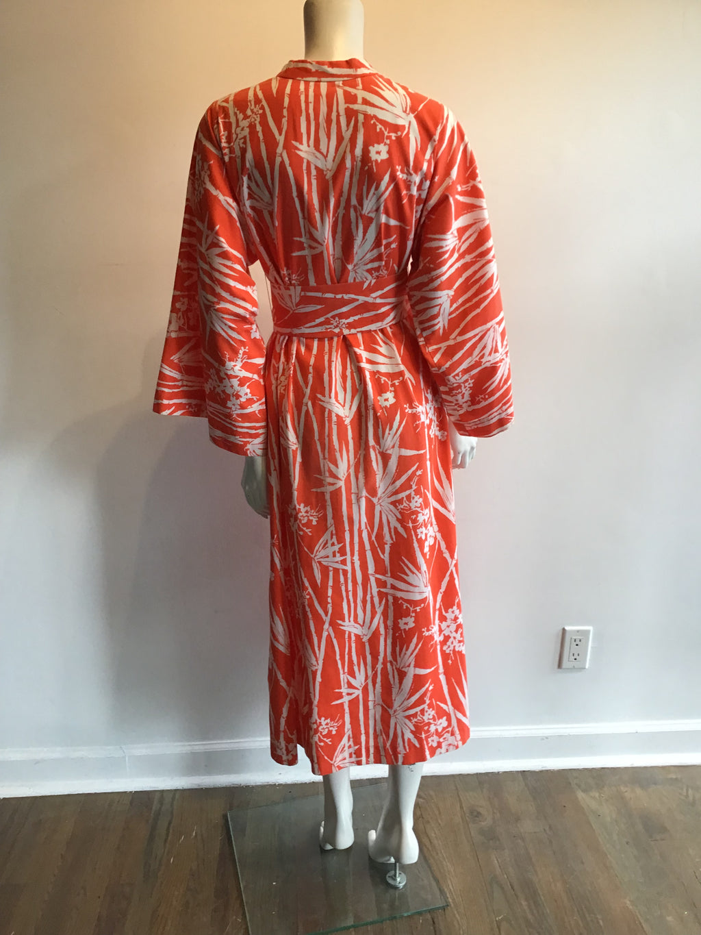 1960s Bergdorf Orange and White Caftan Size Up to 12