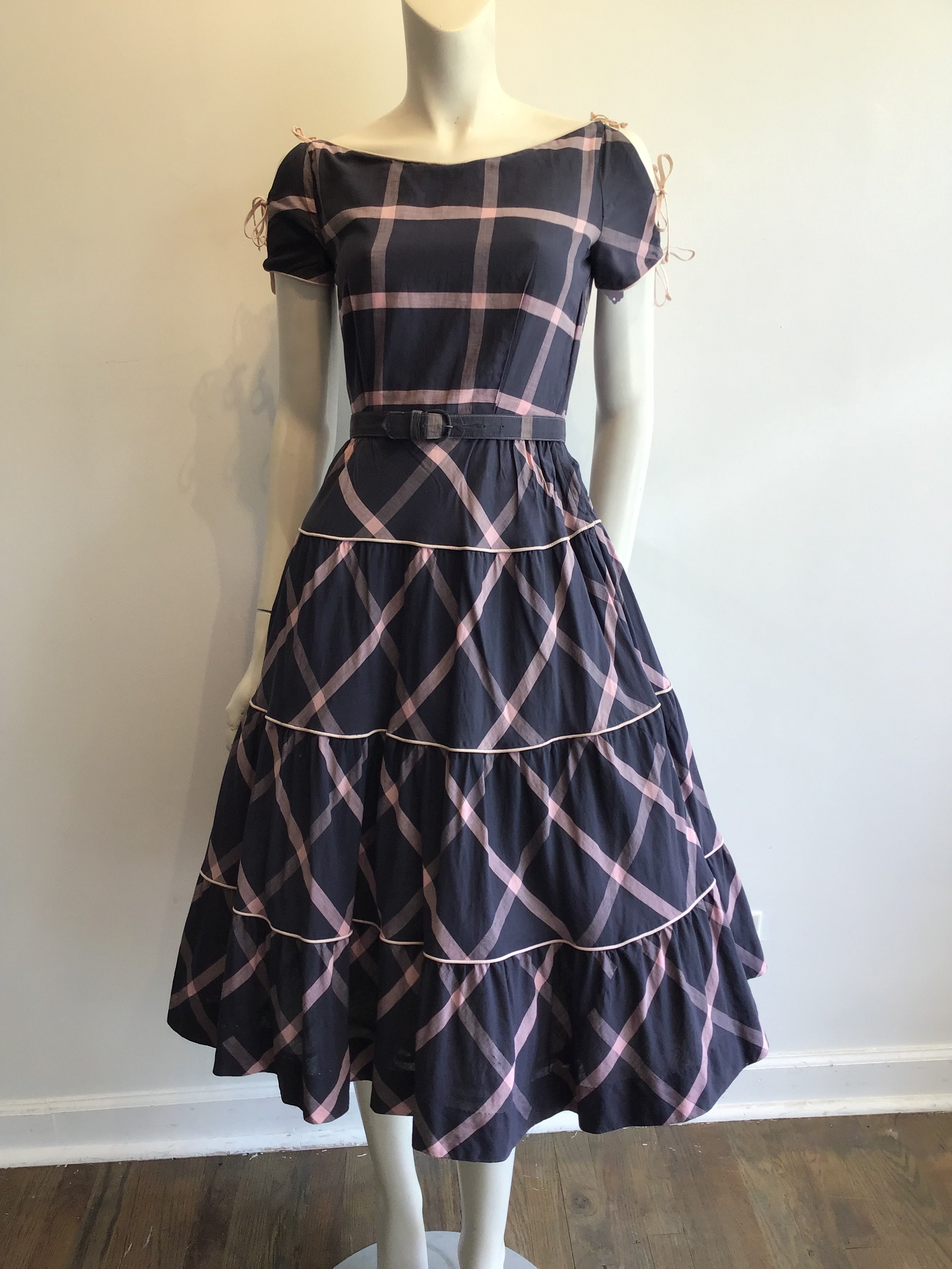 1950’s Pink/Charcoal Cotton Day Dress Size 6