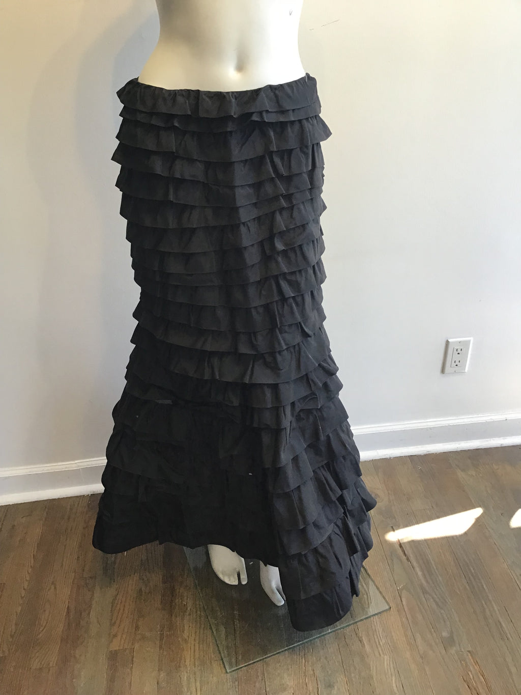 1990’s  Per Se Silk Taffeta Flamenco Skirt Size 6