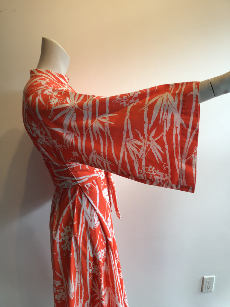 1960s Bergdorf Orange and White Caftan Size Up to 12