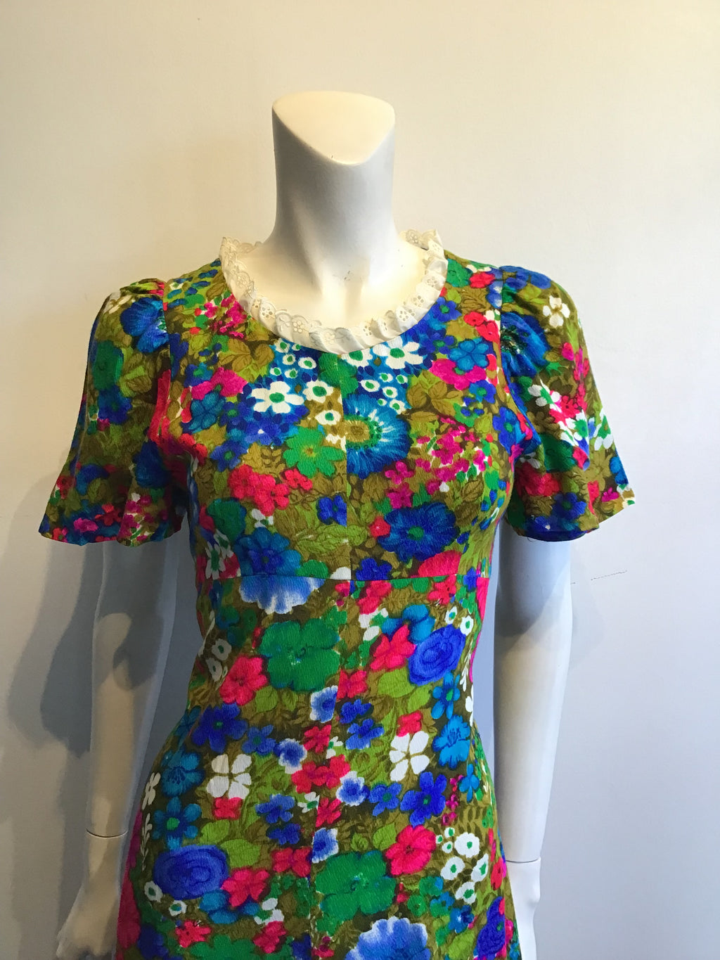 1970’s Green Floral Cotton/Polyester Lace Trim Maxi Dress Size 8/9