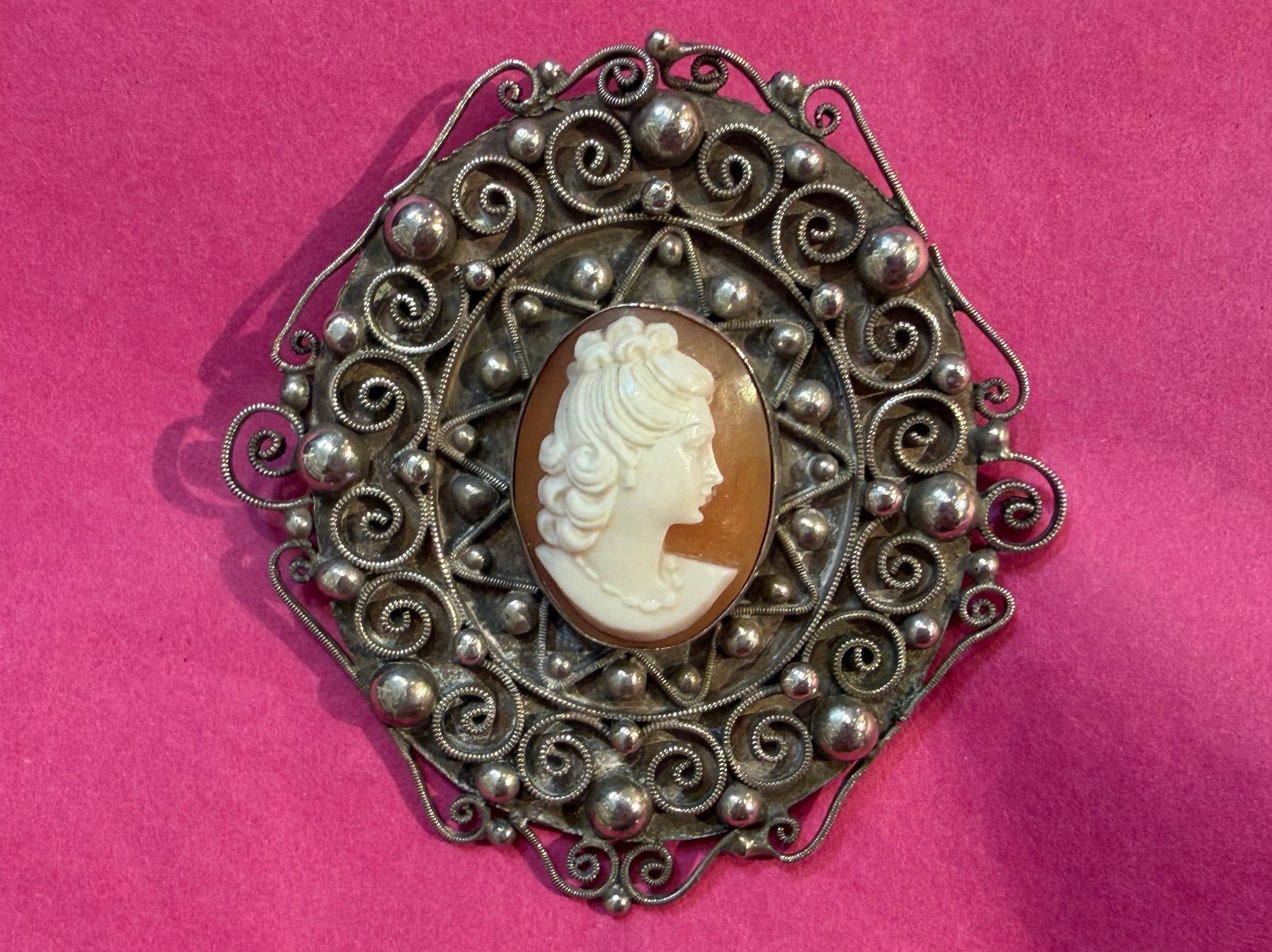 Vintage Antique 800 silver  Cameo Brooch