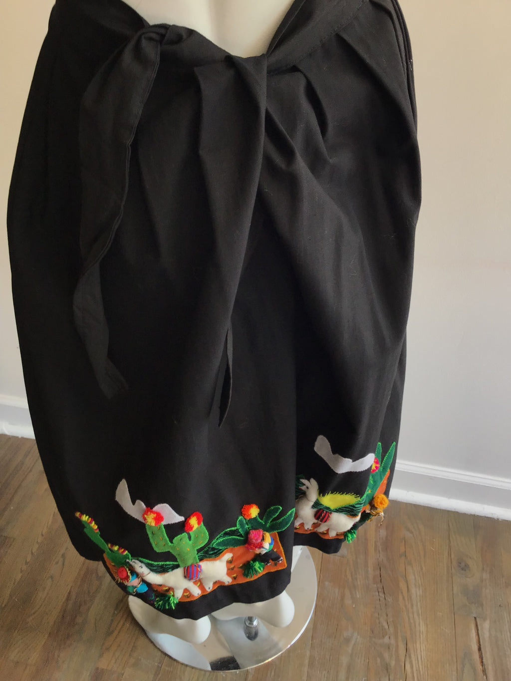 1950’s Cotton Black Skirt with South American Vignette Appliquéd Size up to 8