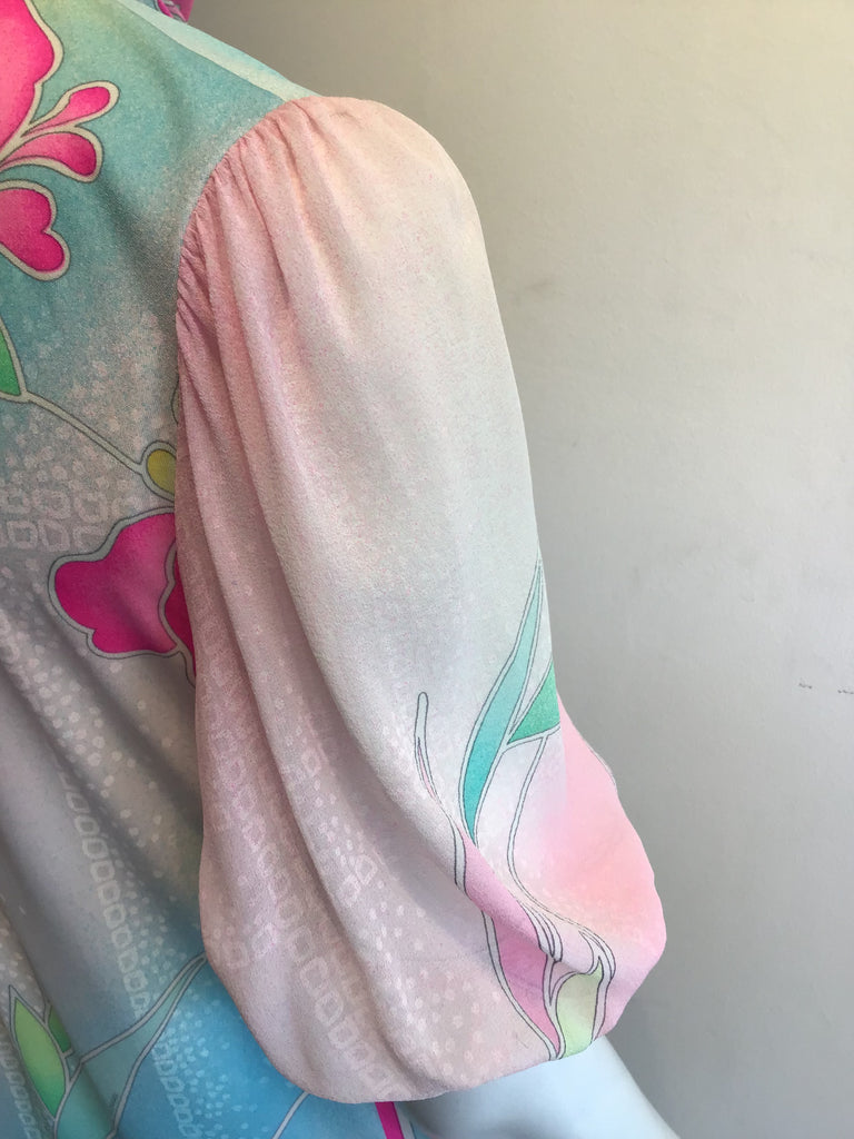 1970’s Silk Jersey Floral Printed Leonard of Paris. Dress with Scarf Size 8