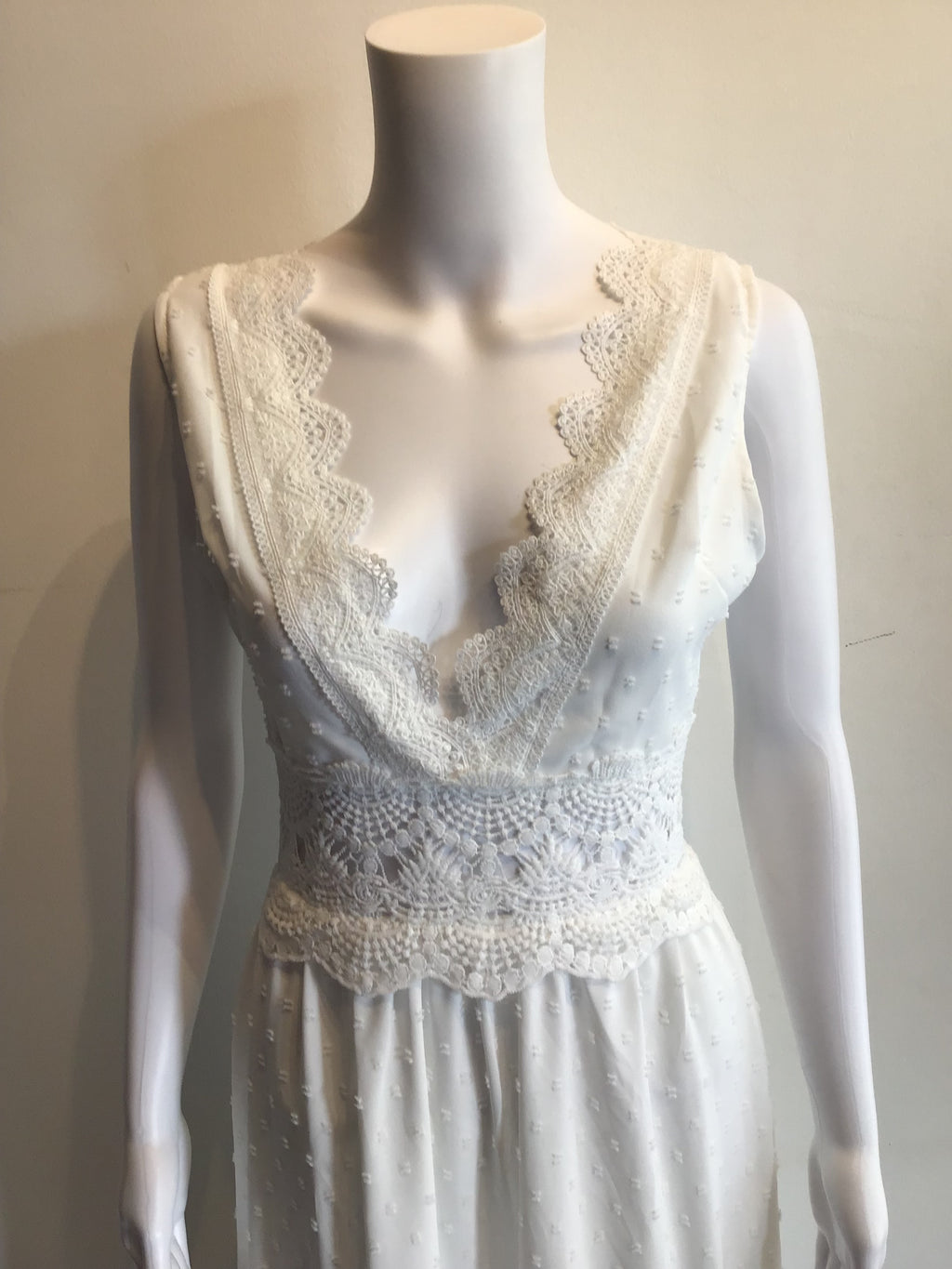 2000’s White Cotton and Lace Maxi Dress Size 8