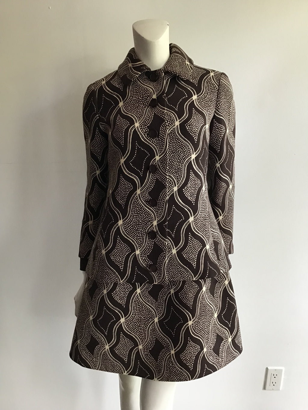 1960s Wool/Wool Crepe Brown Printed Dress with Jacket and Scarf Size 8