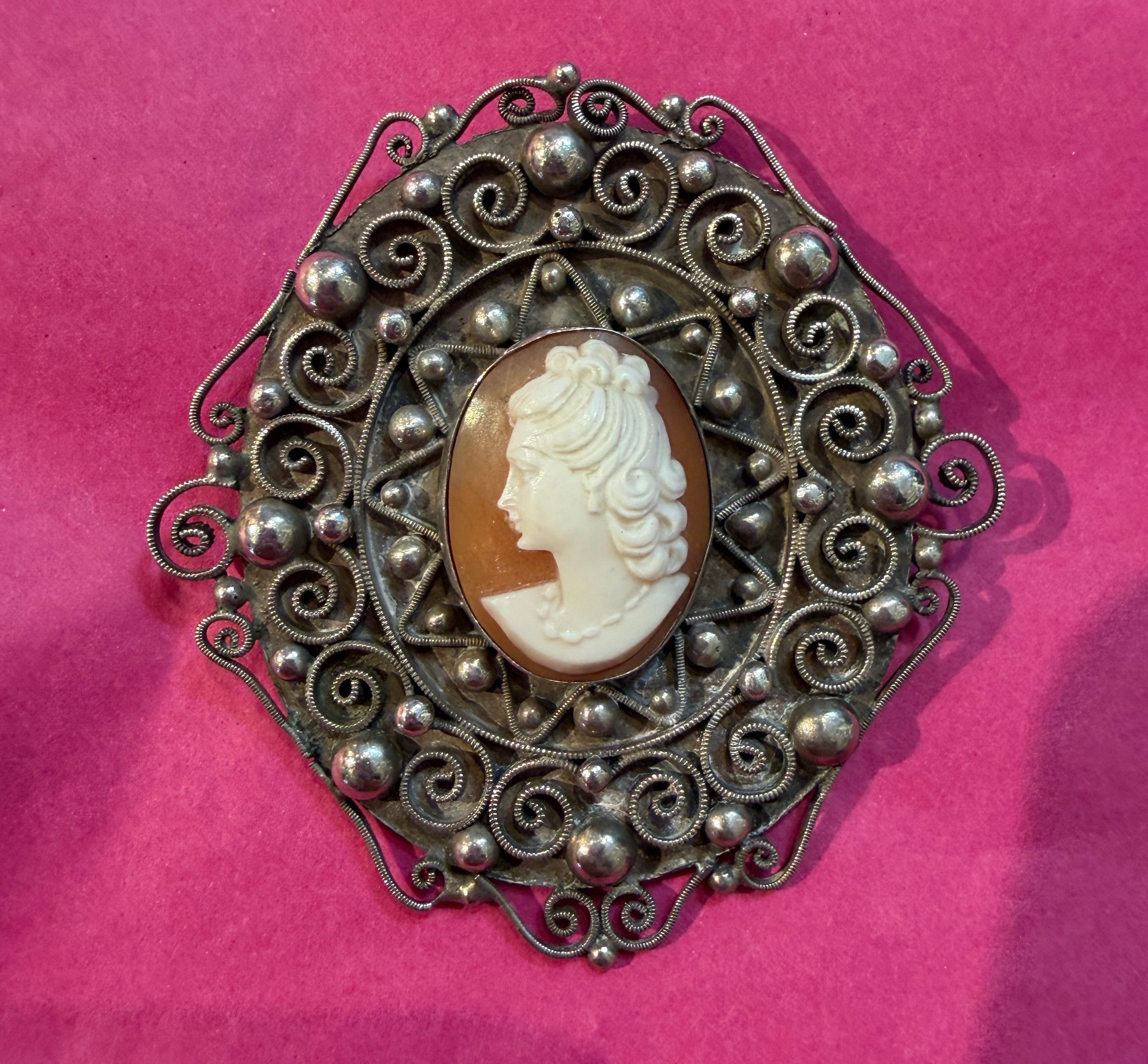 Vintage Antique 800 silver  Cameo Brooch